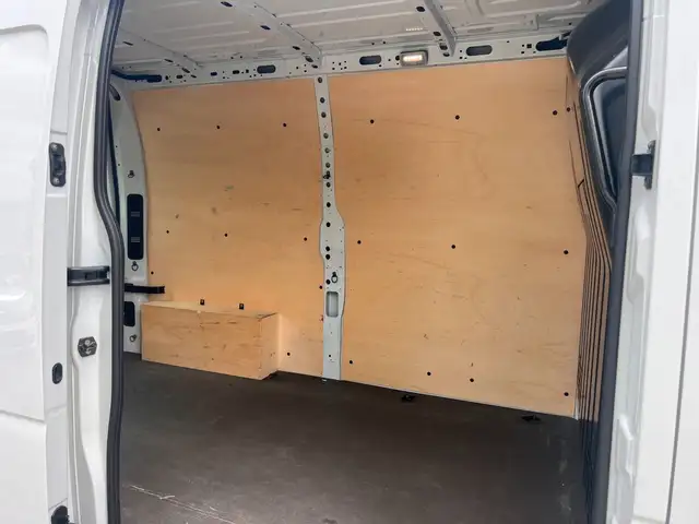 Renault Master view 9