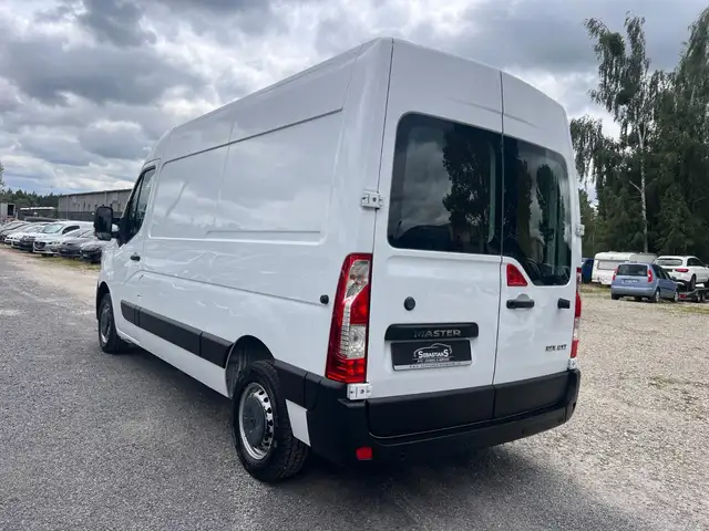 Renault Master view 6