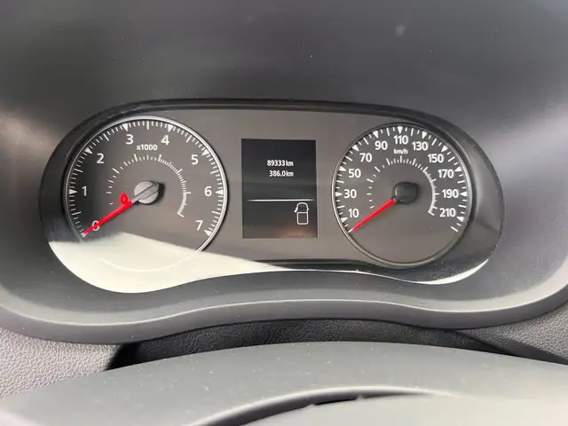 Renault Master view 14