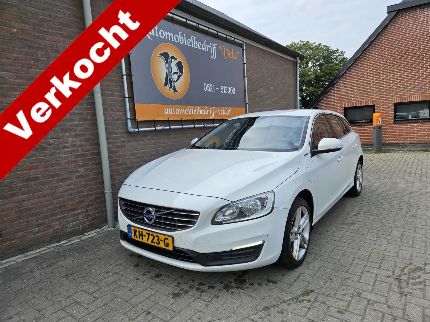 Volvo V60 2.4 D5 Twin Engine Lease Edition Weiß - 1