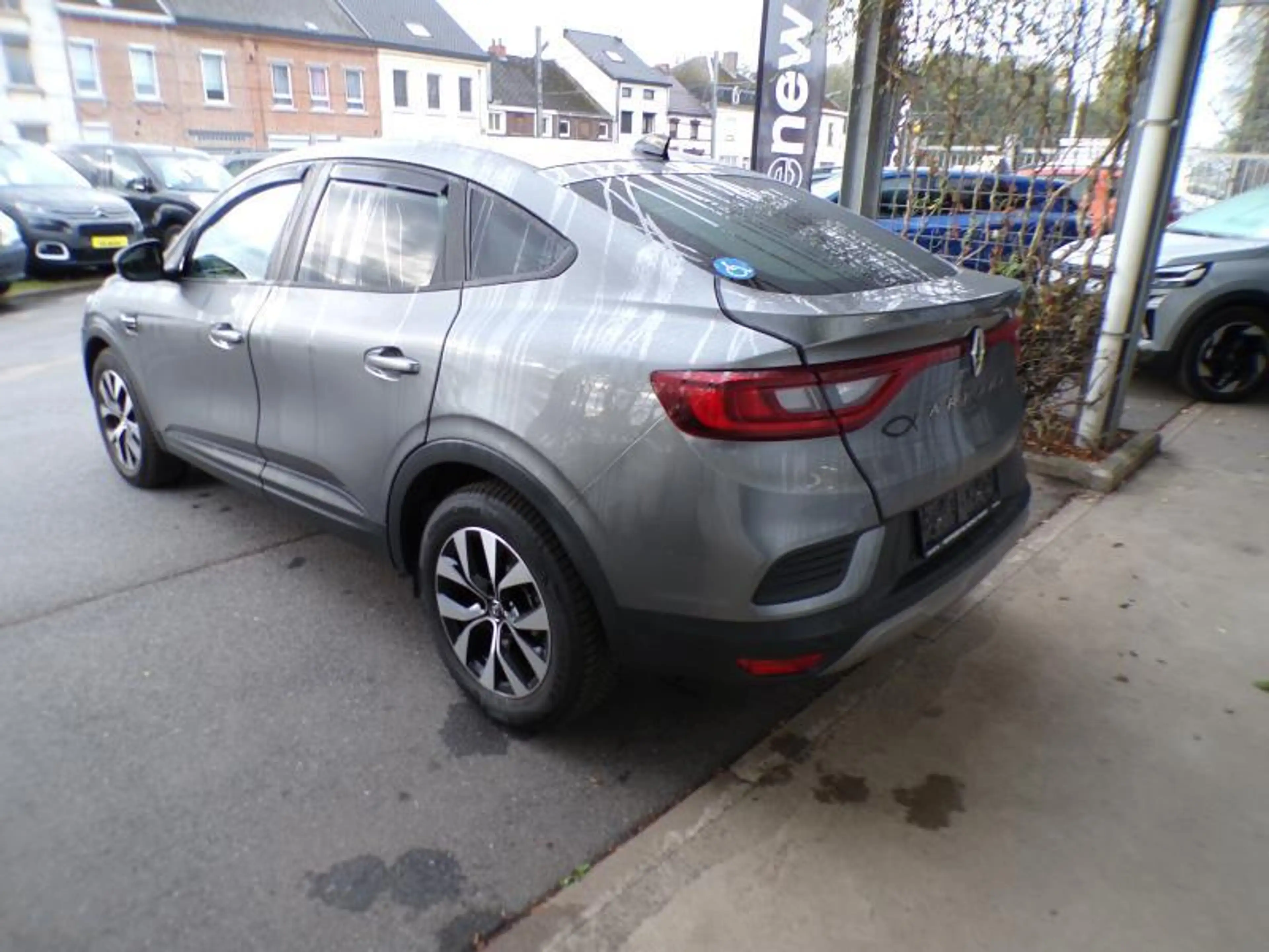 Renault Arkana 1.33 140cv Automatique Gris 27371km Airco GPS — photo 5