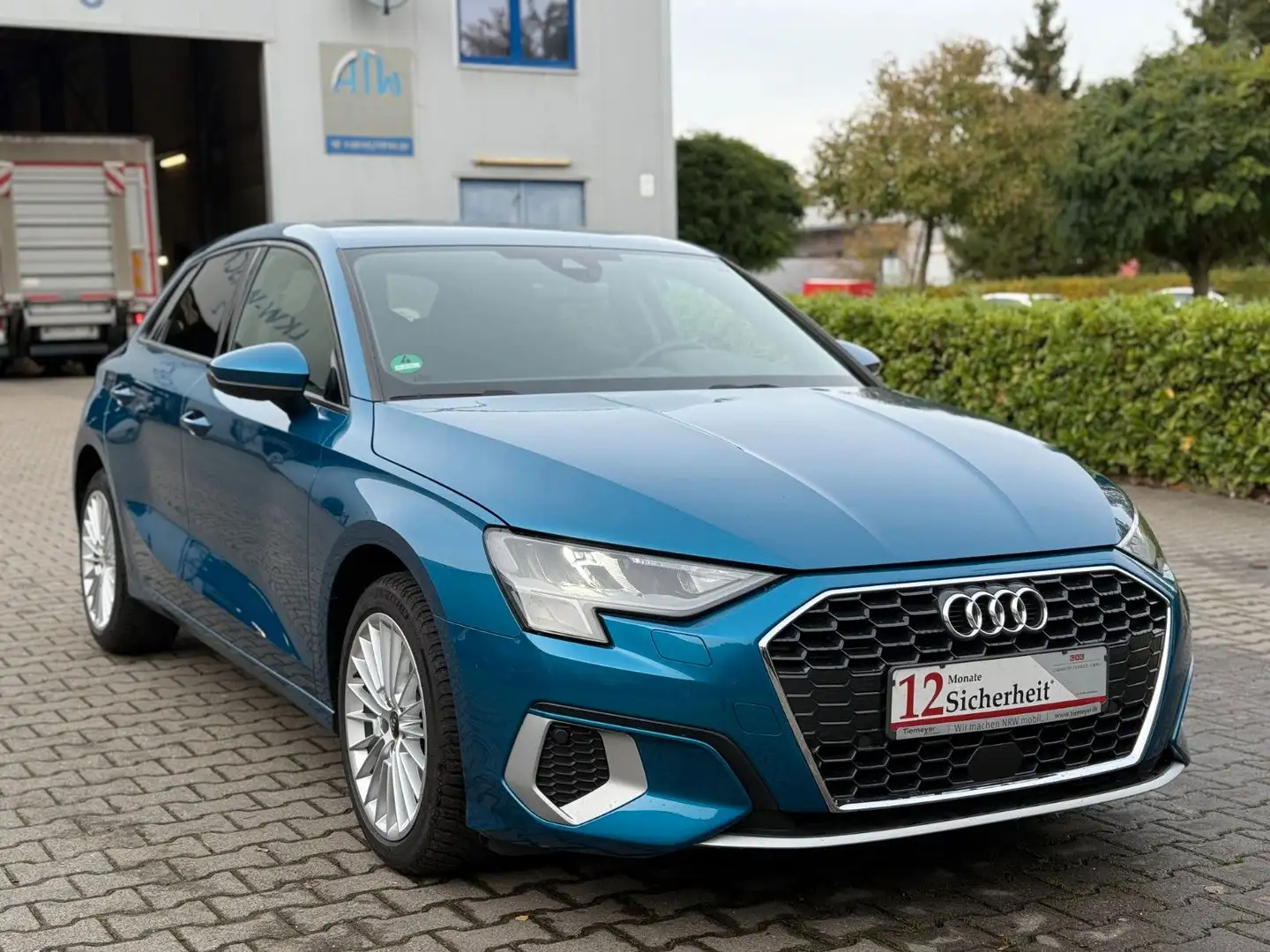 Audi A3 Sportback Auto *Garantie *Navi *LED *Wenig Km Blau - 1