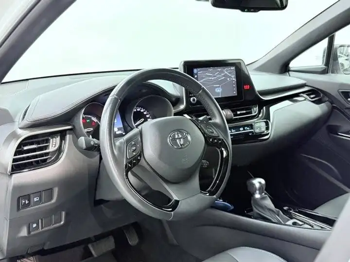 Toyota C-HR 2.0 180H Advance 2022, foto 15