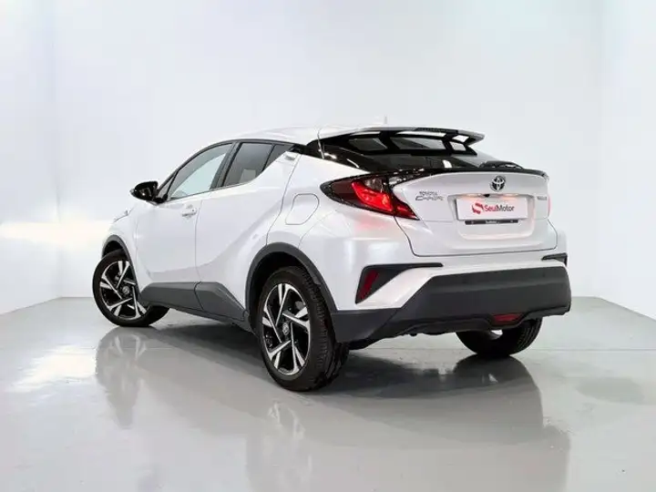 Toyota C-HR 2.0 180H Advance 2022, foto 2