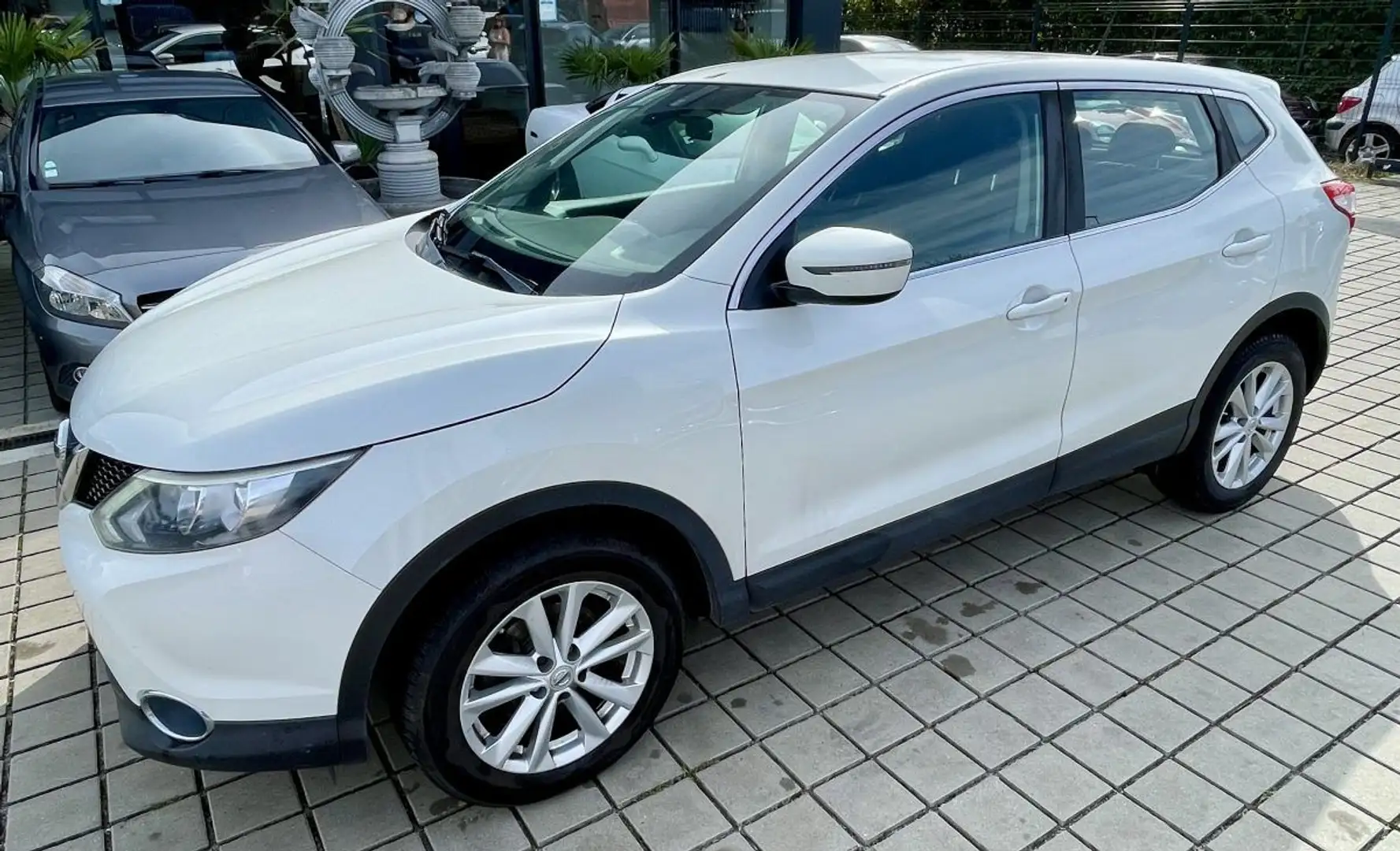 Nissan Qashqai 1.5 dCi 110ch CONNECT EDITION Weiß - 2