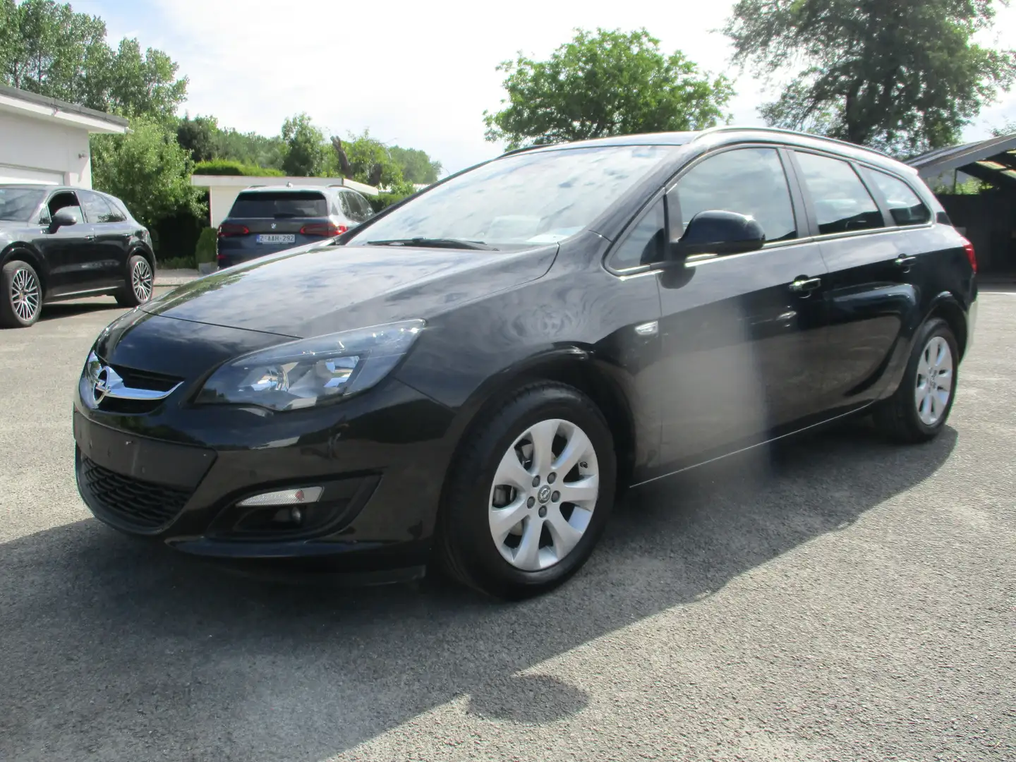 Opel Astra 1.4 Turbo Sports Tourer/LED/Media/Garantie/69.000k Zwart - 1