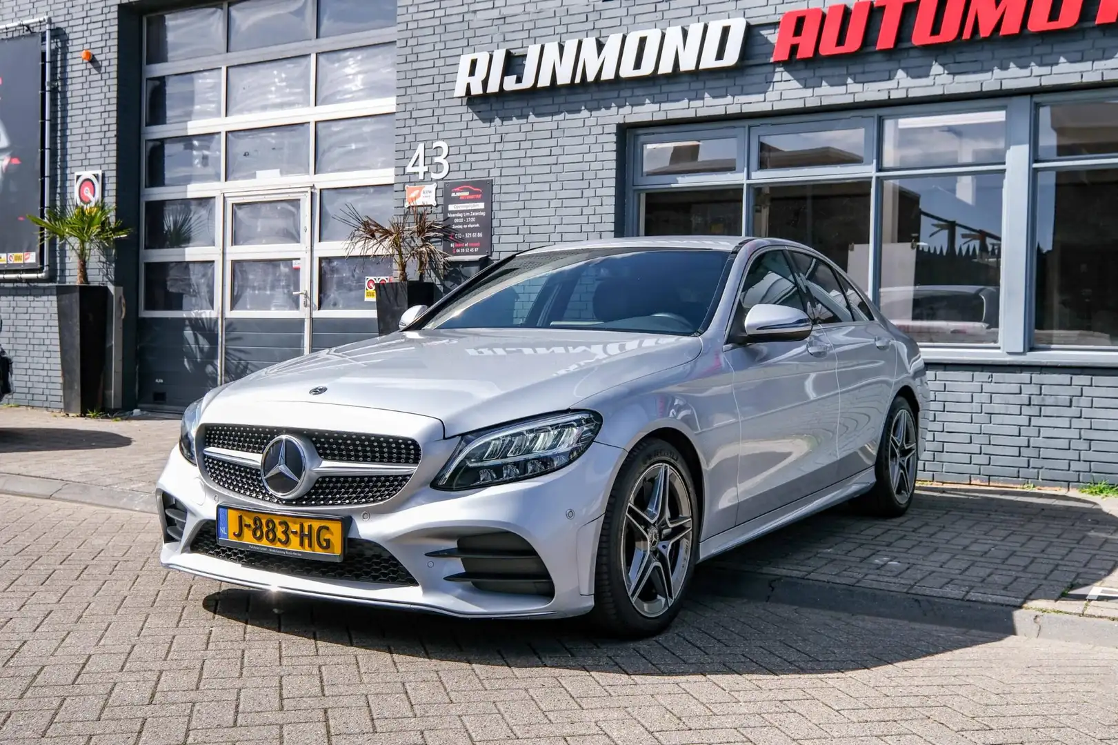 Mercedes-Benz C 300 AMG Line |ACC|Navi|Led|Elektrischie stoelen| Grau - 1
