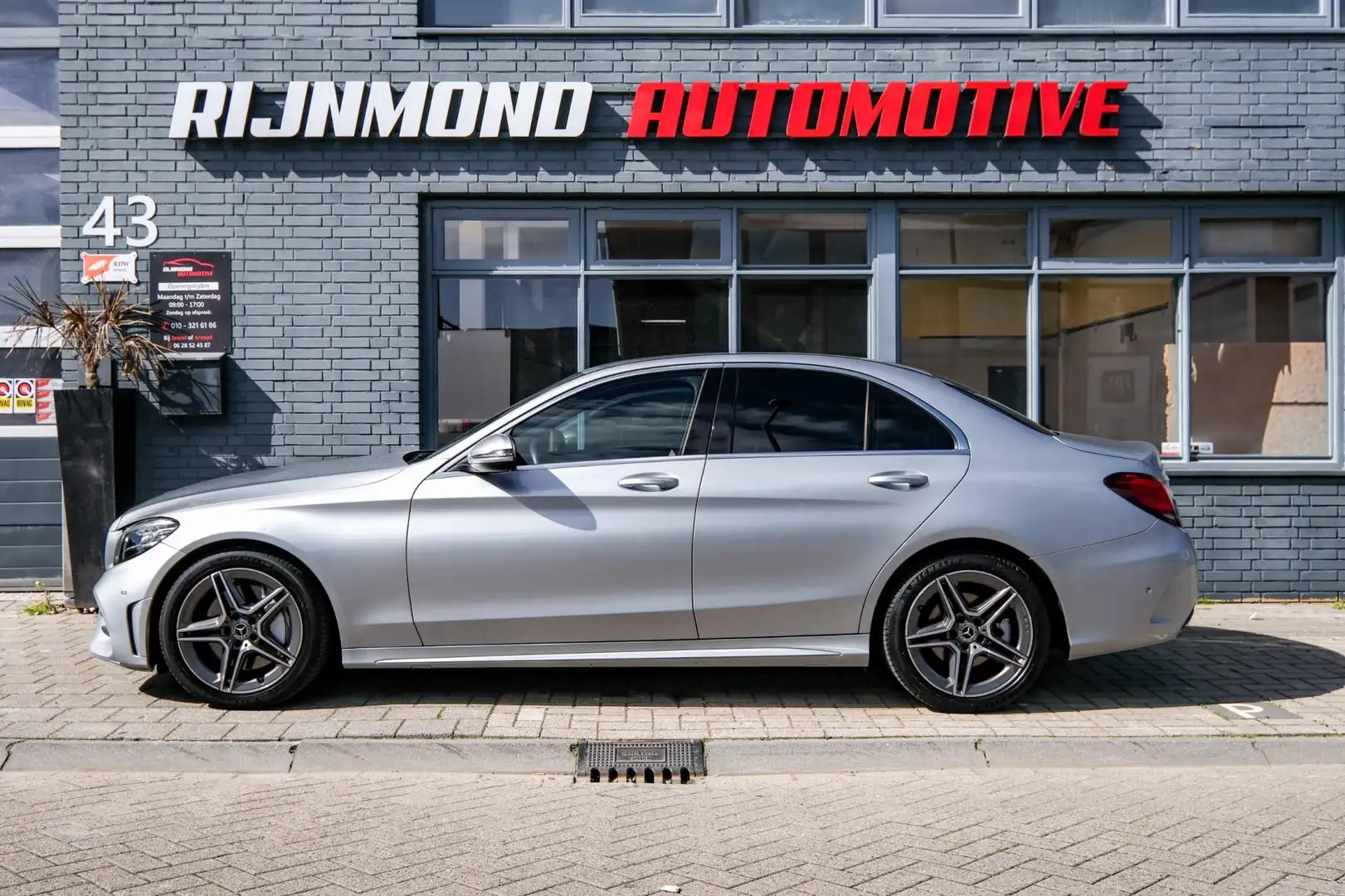 Mercedes-Benz C 300 AMG Line |ACC|Navi|Led|Elektrischie stoelen| Grau - 2