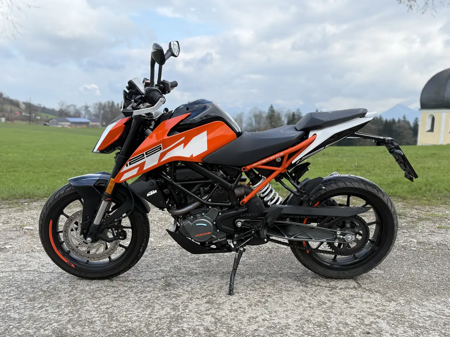 KTM 125 Duke - 1