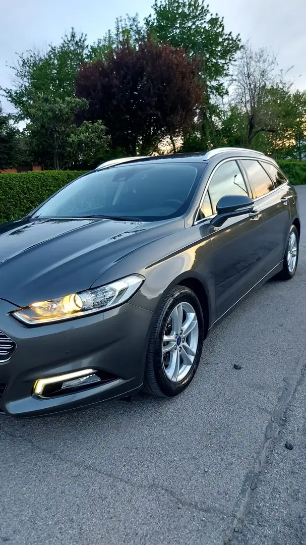 Ford Mondeo SW 2.0 tdci Titanium Business s&s 180cv powershift Grigio - 2