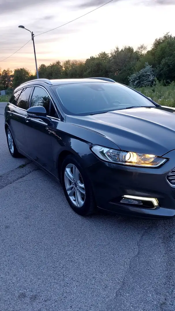 Ford Mondeo SW 2.0 tdci Titanium Business s&s 180cv powershift Grigio - 1