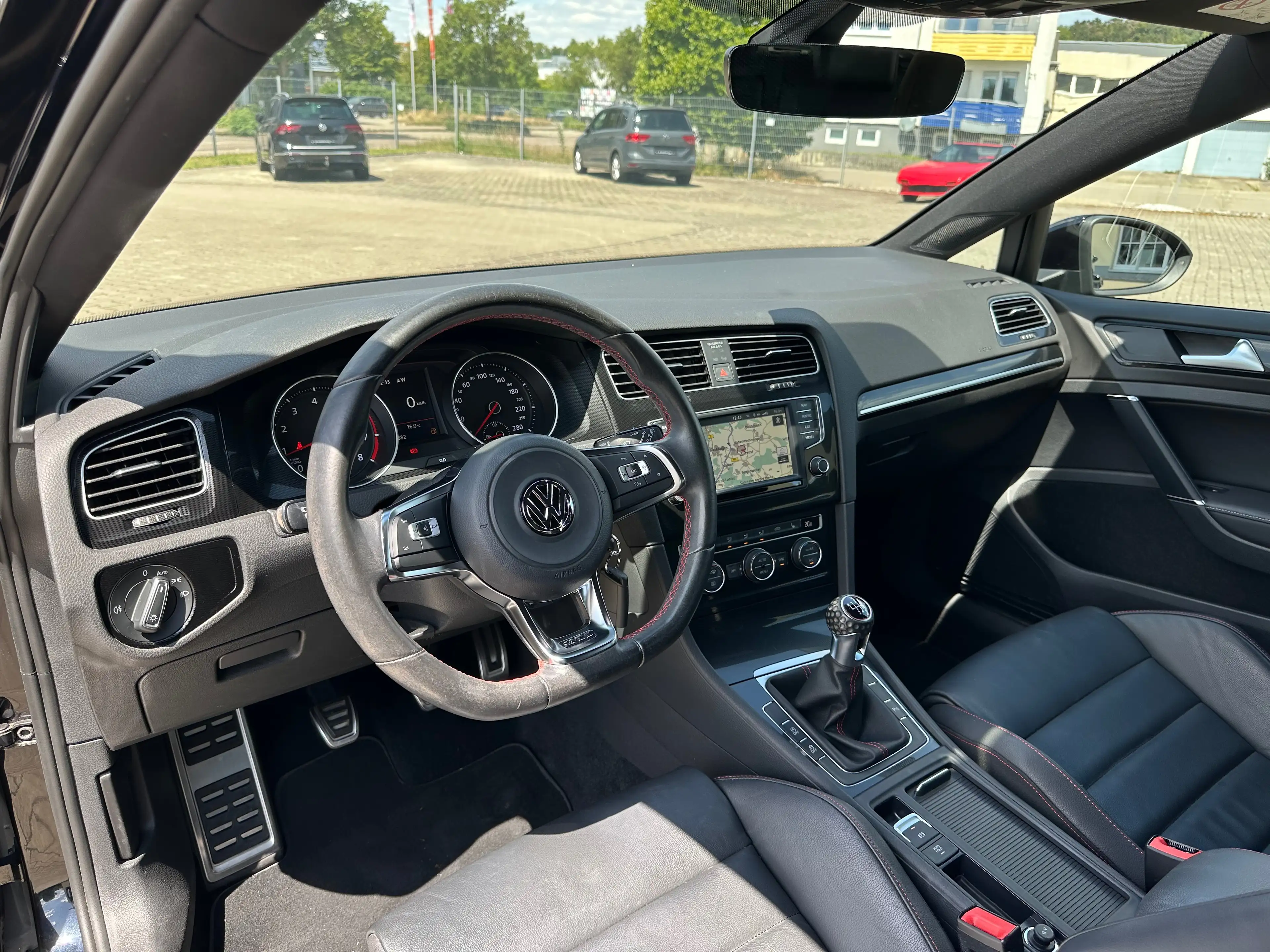 Volkswagen Golf GTI VII 1.Hand/Leder/Bi-Xenon/Ambiente/R-Kamera — photo 14