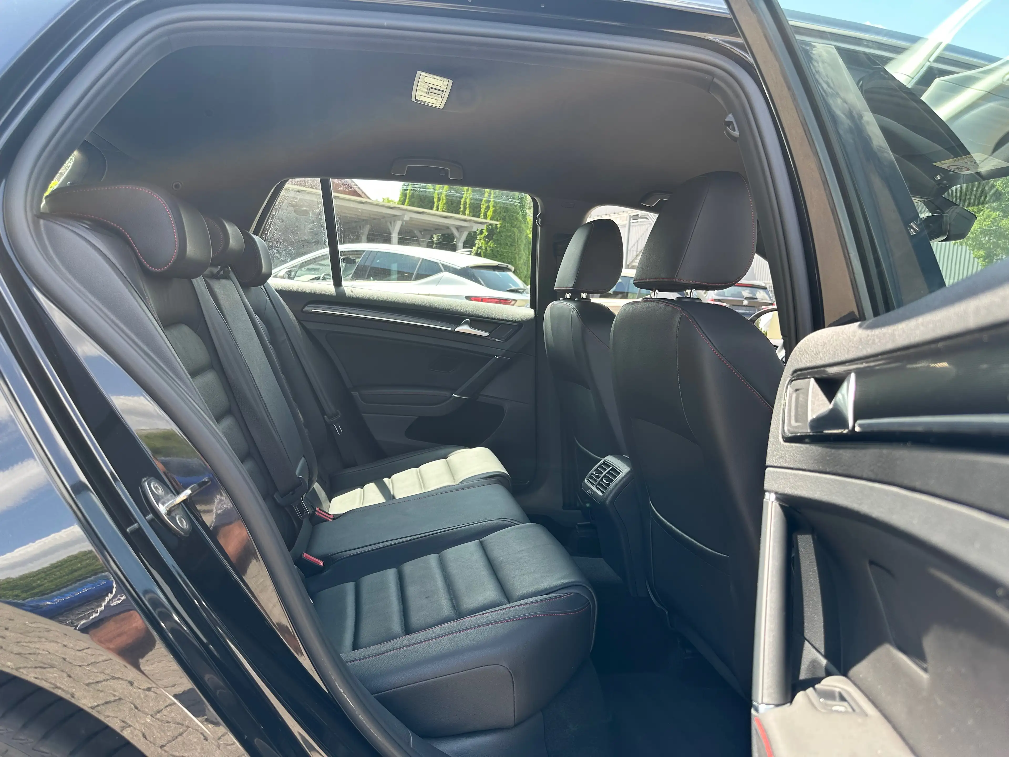 Volkswagen Golf GTI VII 1.Hand/Leder/Bi-Xenon/Ambiente/R-Kamera — photo 22