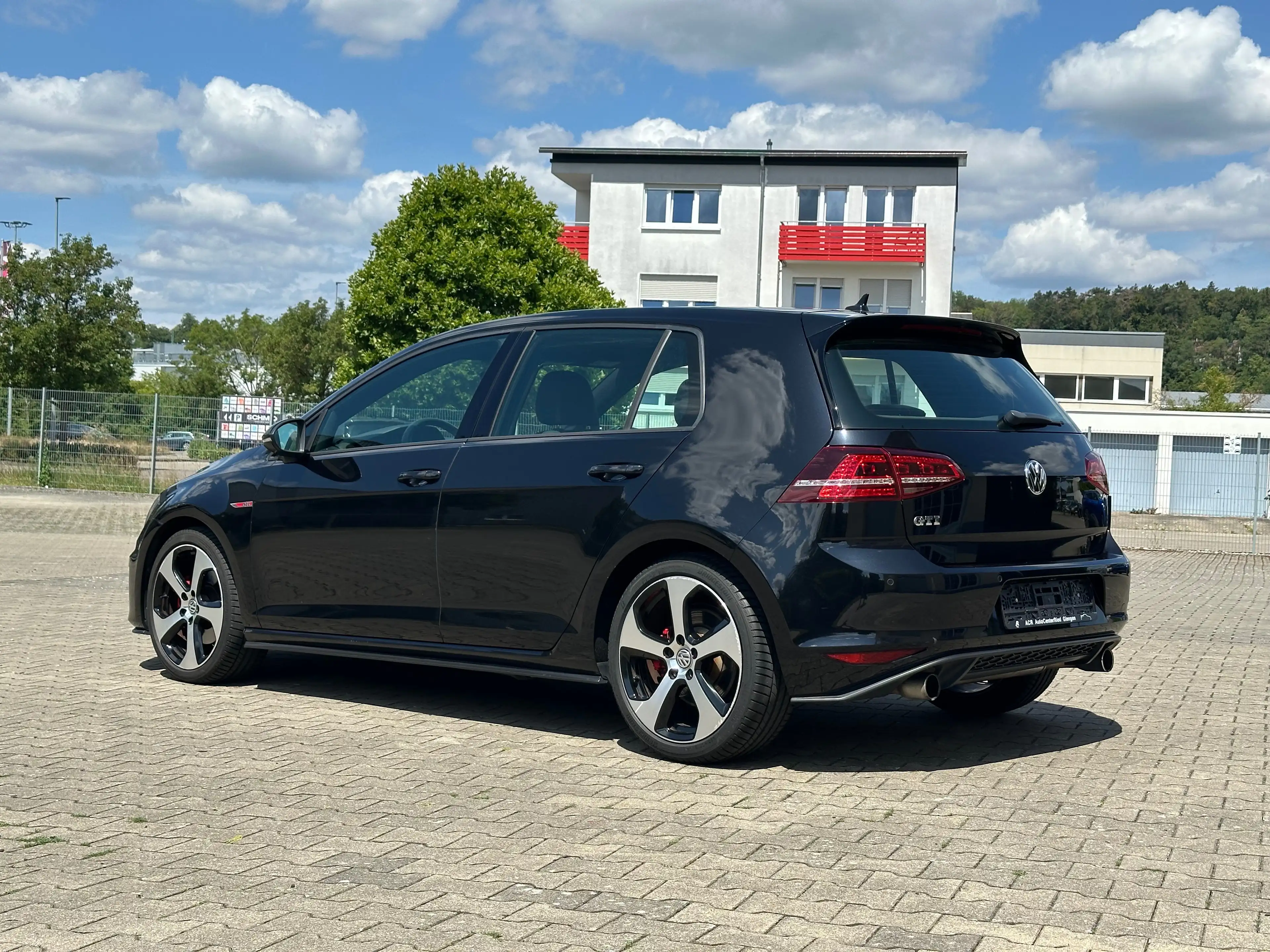 Volkswagen Golf GTI VII 1.Hand/Leder/Bi-Xenon/Ambiente/R-Kamera — photo 4