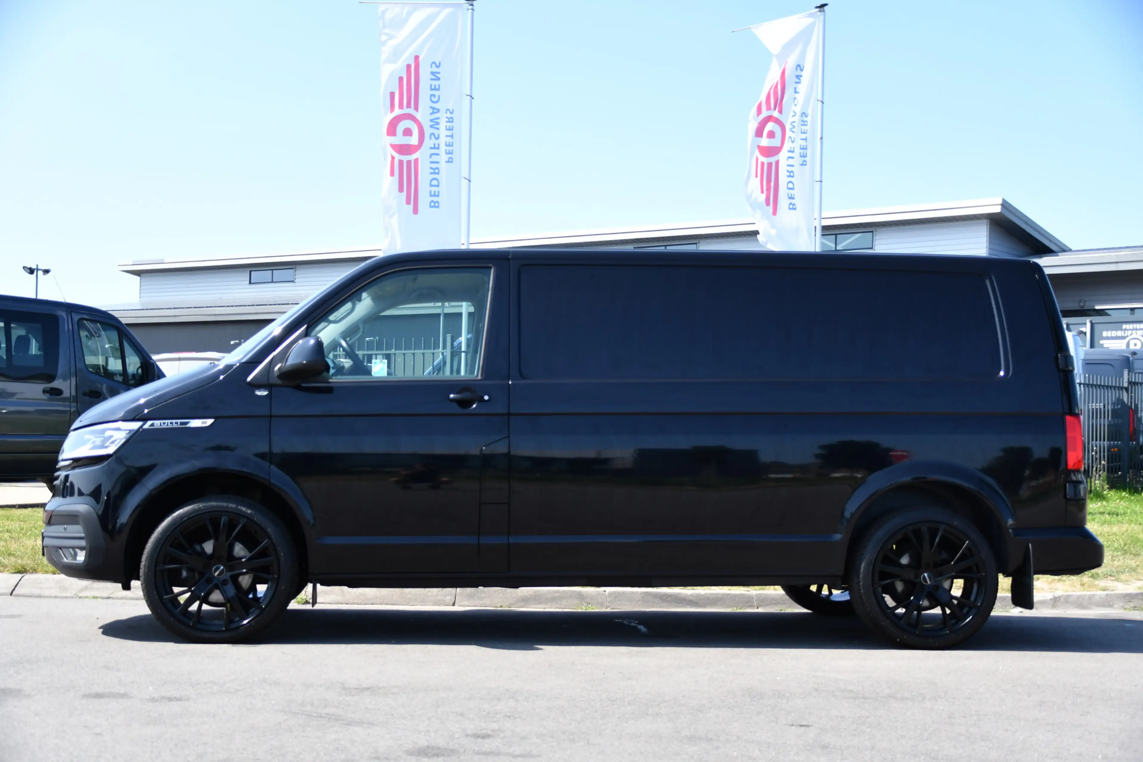 Volkswagen Transporter 2.0 TDI L2H1 30 Bulli Virtual, Adaptieve Cruise, C — photo 9