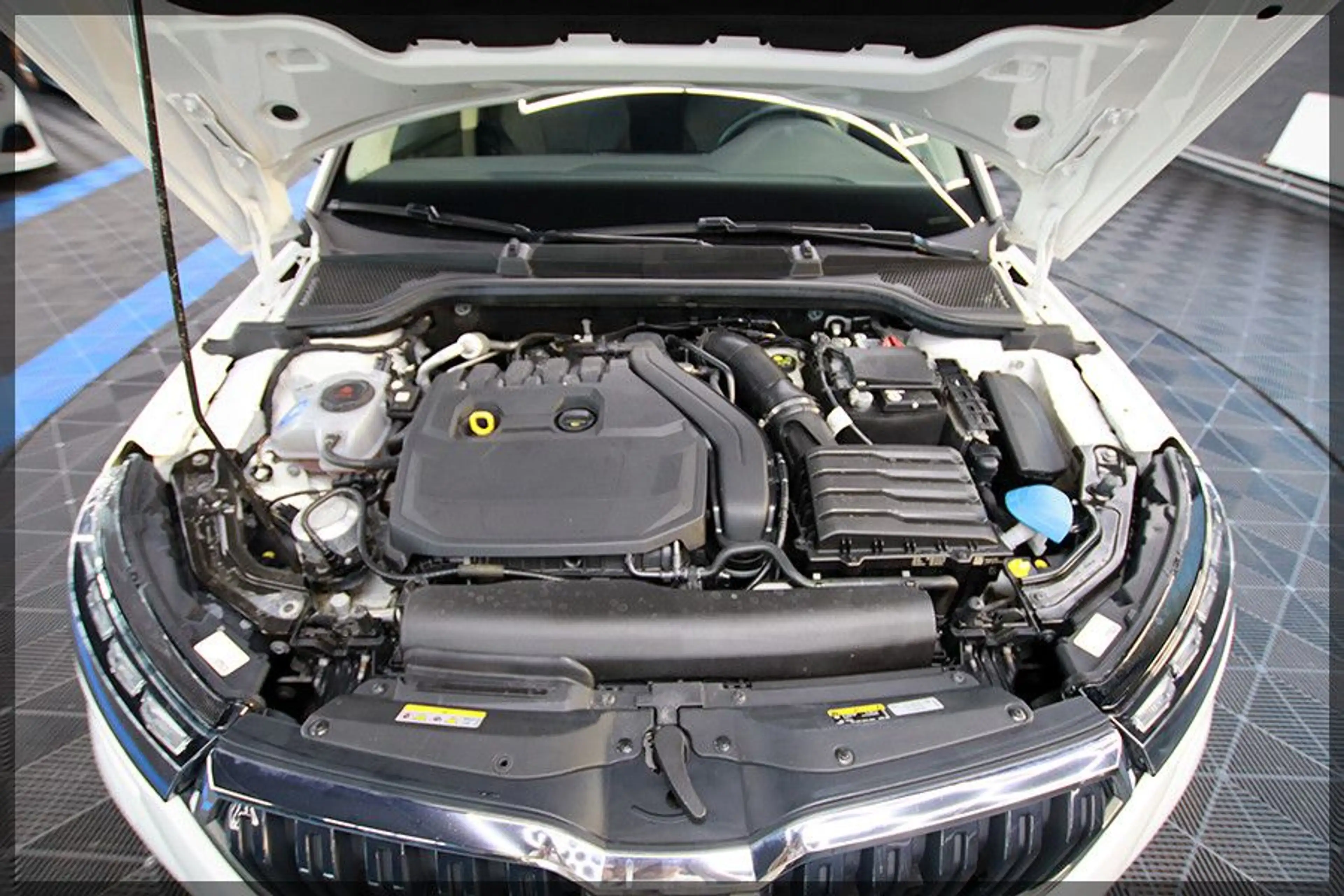 Skoda Kamiq 1.5l TSI ACT CLEVER CAM / ANDROID — photo 11