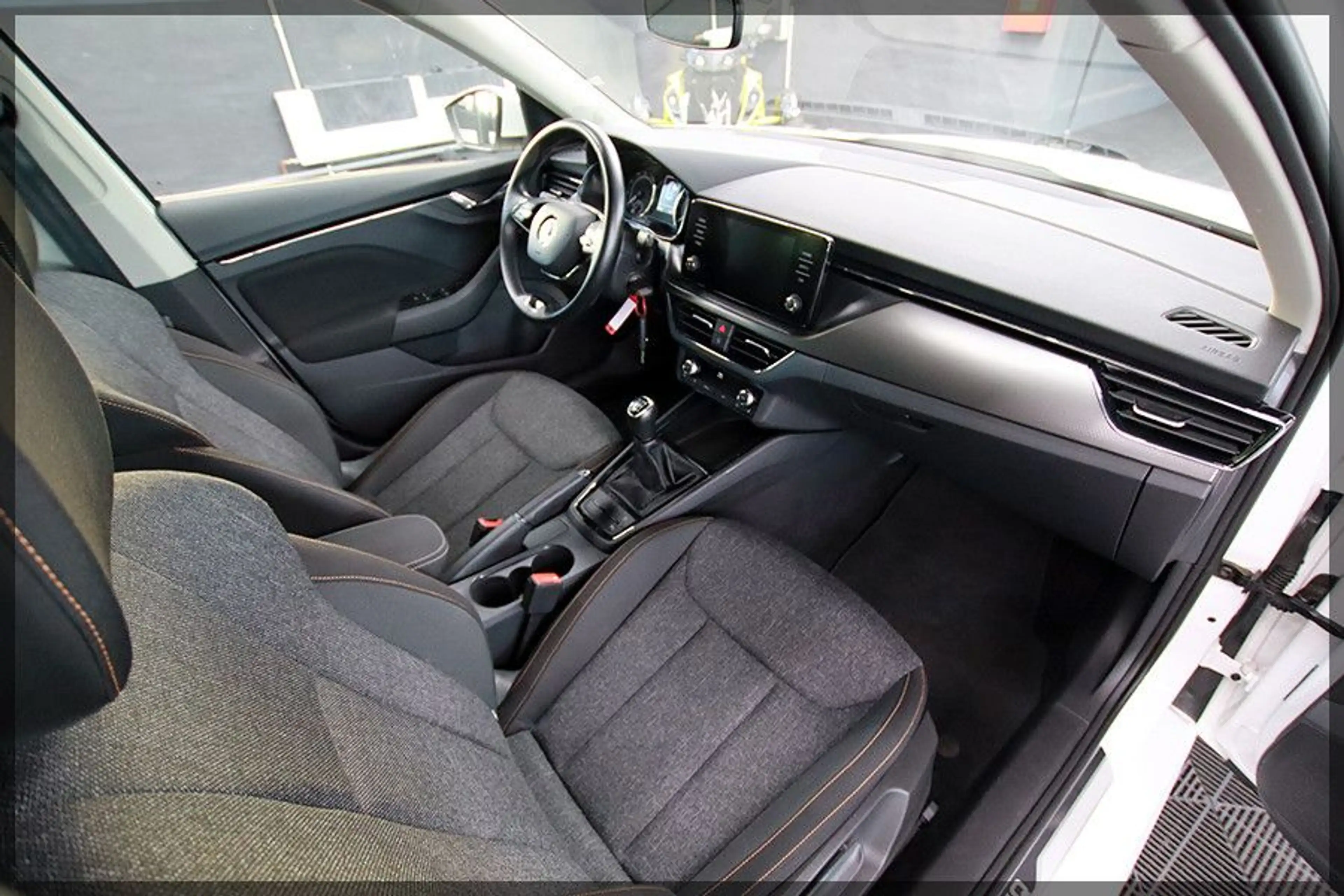 Skoda Kamiq 1.5l TSI ACT CLEVER CAM / ANDROID — photo 13