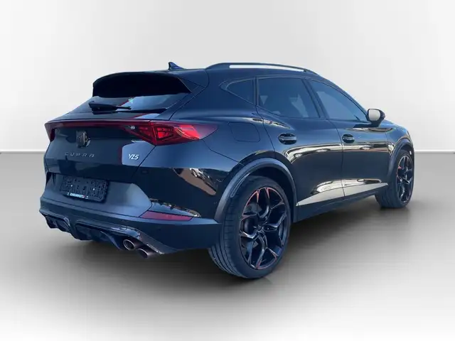 Cupra Formentor view 5