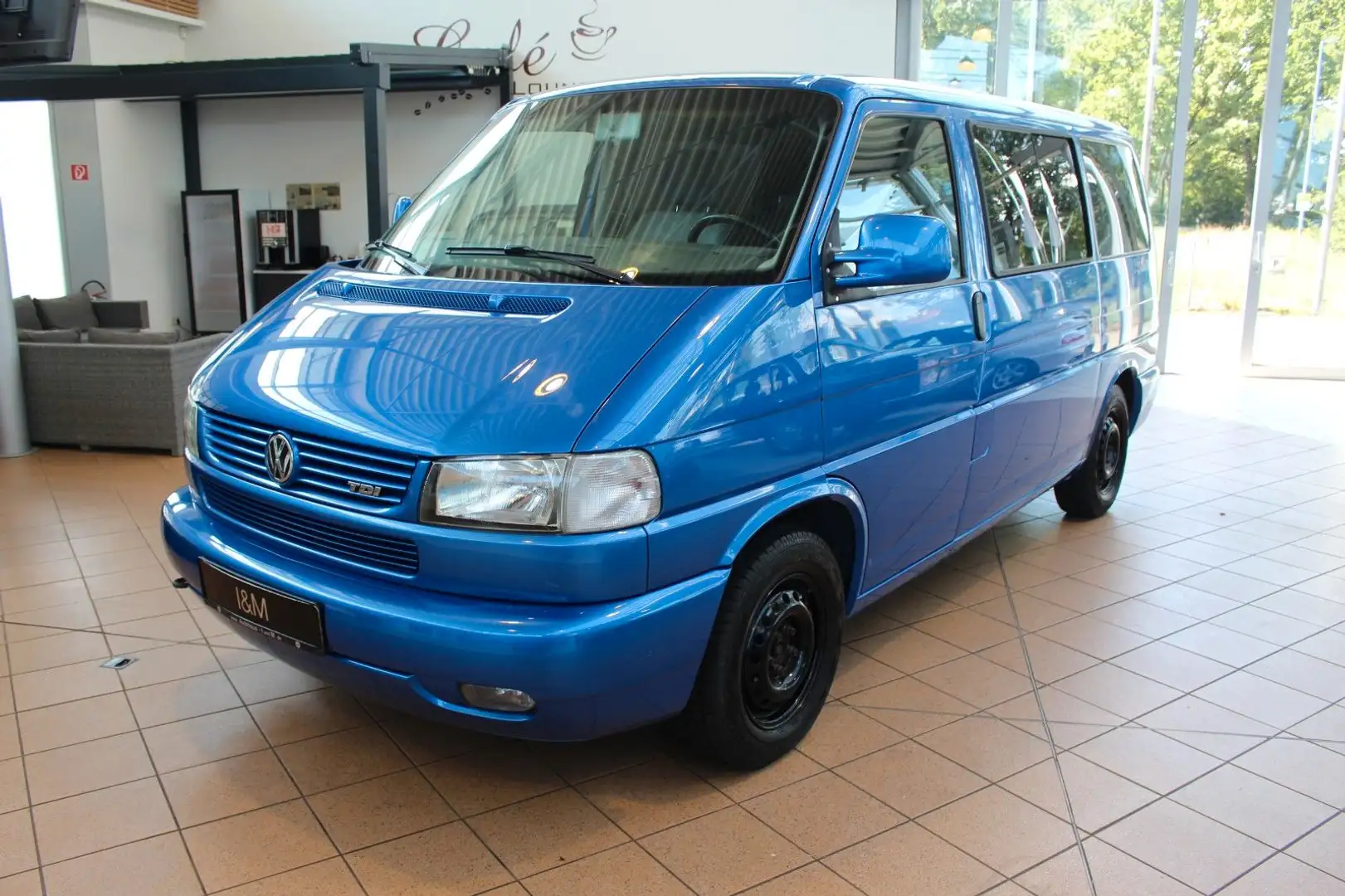 Volkswagen T4 Multivan Atlantis+SHZ+Klima+AHK+Stand.H+ Azul - 2