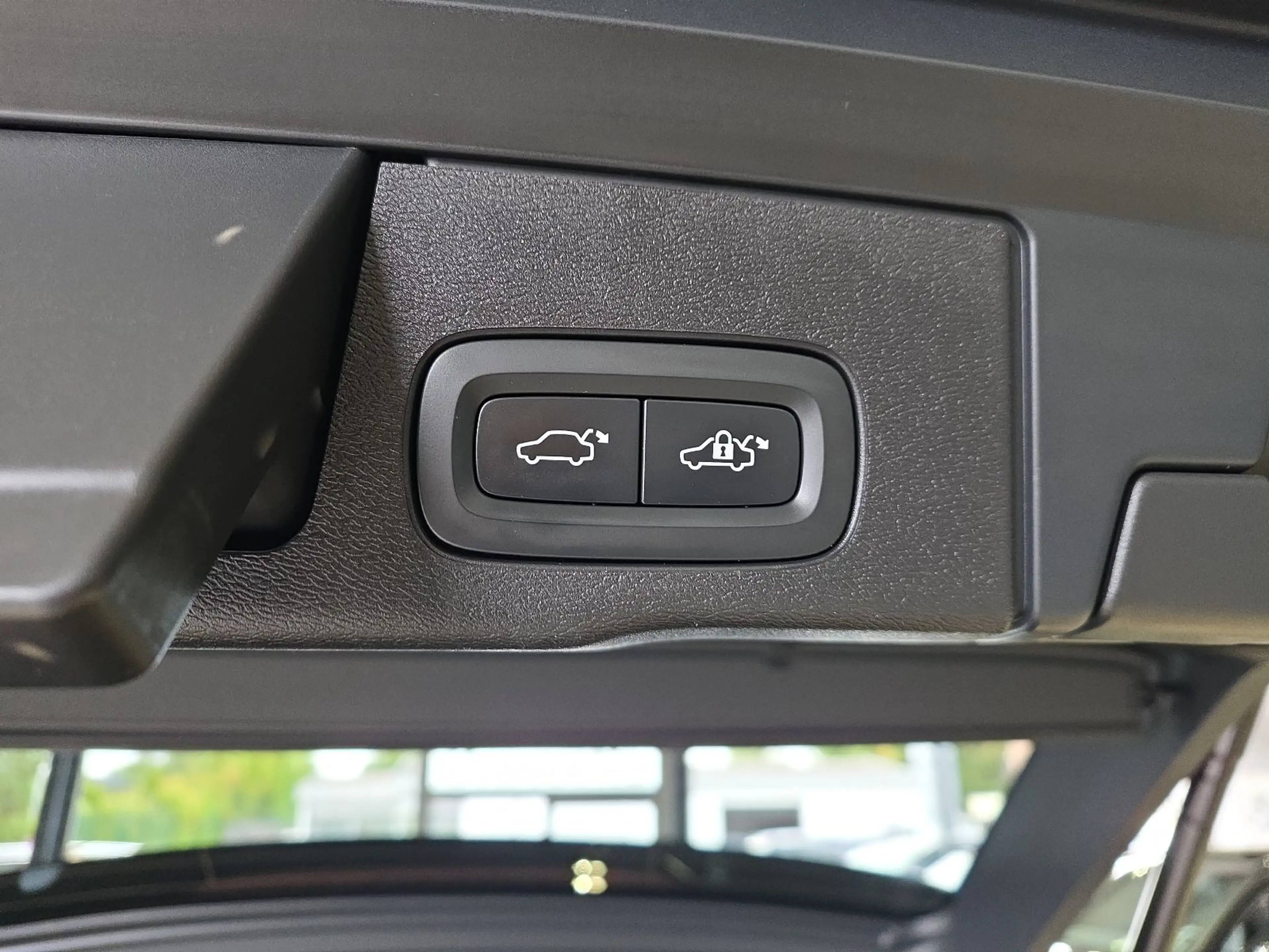 Volvo XC60 B5 R-Design Massage FourC 22Zoll 360° Pano — photo 15