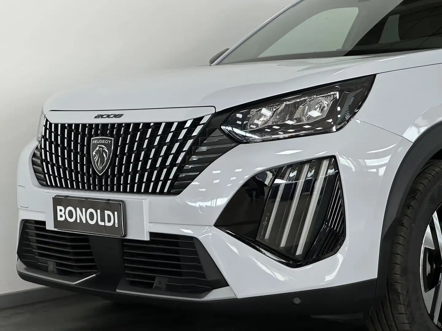 Peugeot 2008 PureTech 100 S&S Allure Wit - 2