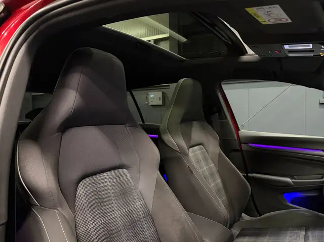 Volkswagen Golf view 12