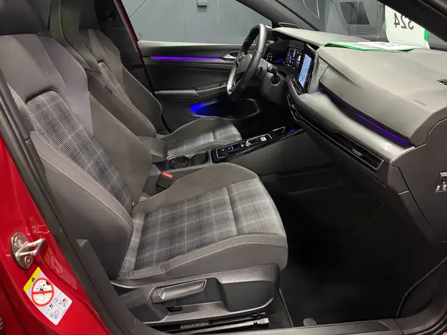 Volkswagen Golf view 13