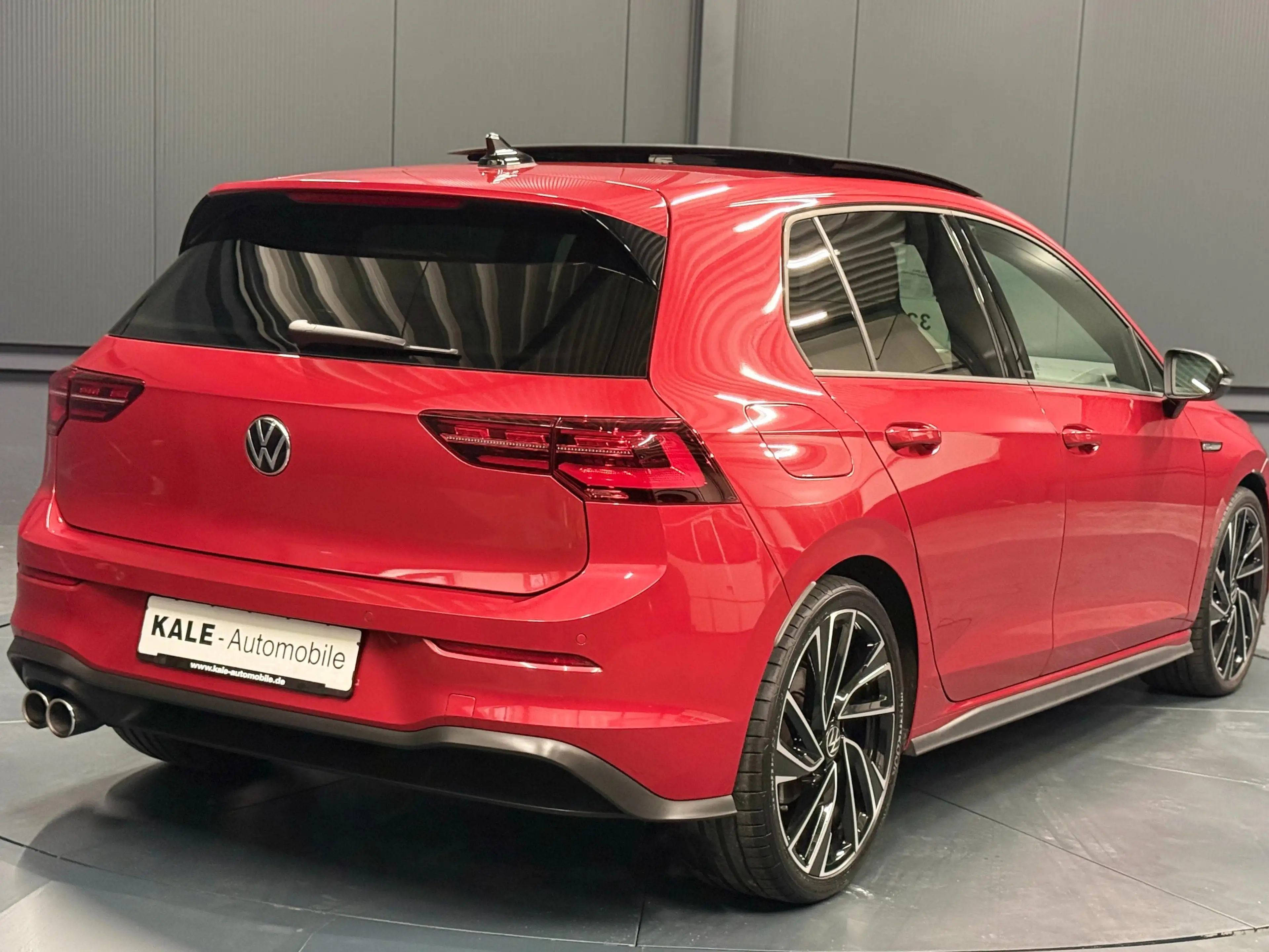 Volkswagen Golf GTD Black Style*19Zoll*PANORAMA*H&K*HeadUp*KAMERA* — photo 7