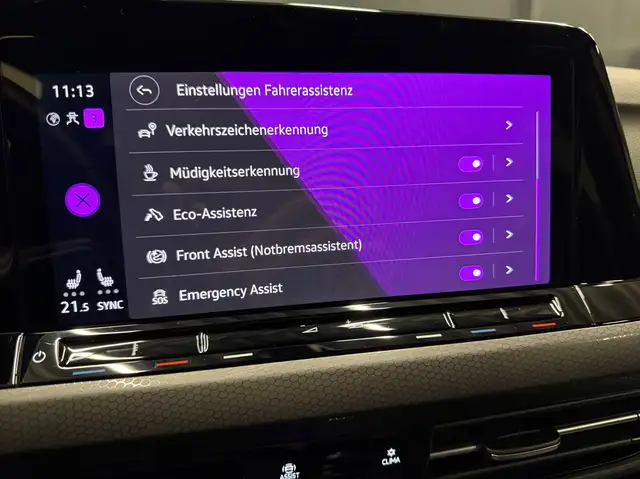 Volkswagen Golf view 23