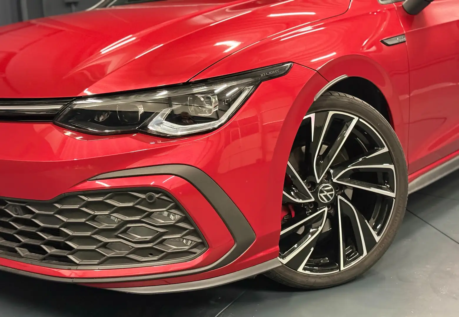 Volkswagen Golf GTD Black Style*19Zoll*PANORAMA*H&K*HeadUp*KAMERA* Rojo - 2