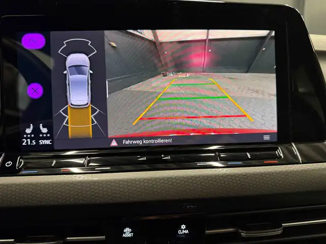 Volkswagen Golf view 20