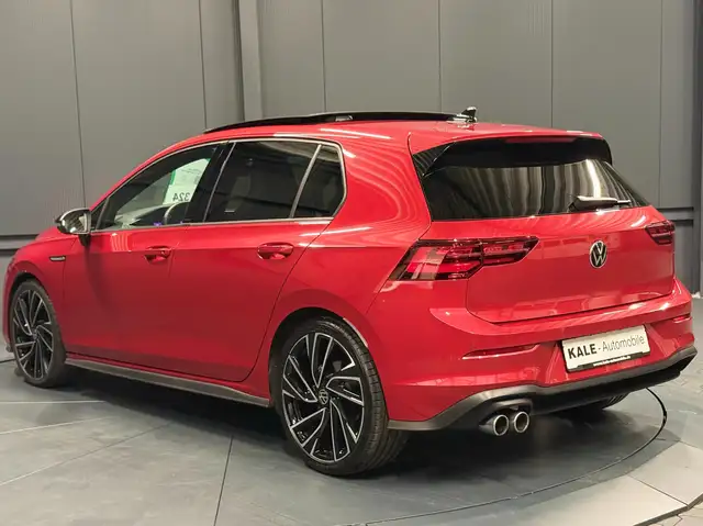 Volkswagen Golf view 4