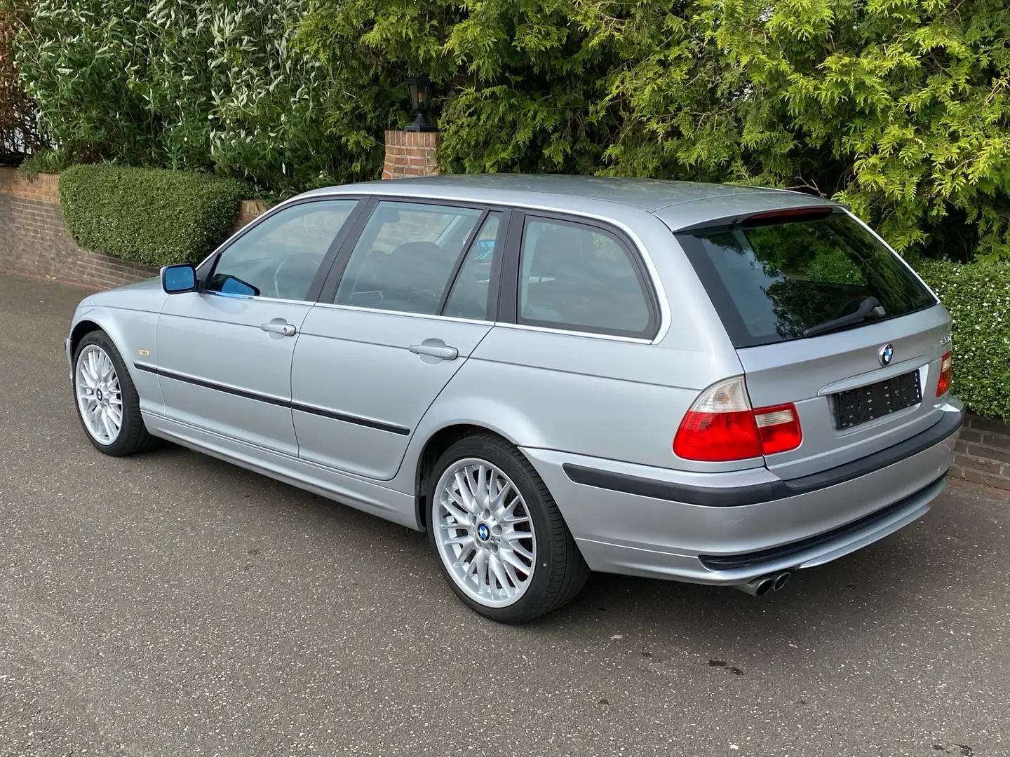 BMW 330 i Touring E46 *Manual* / Original / 164.000KM Plateado - 2