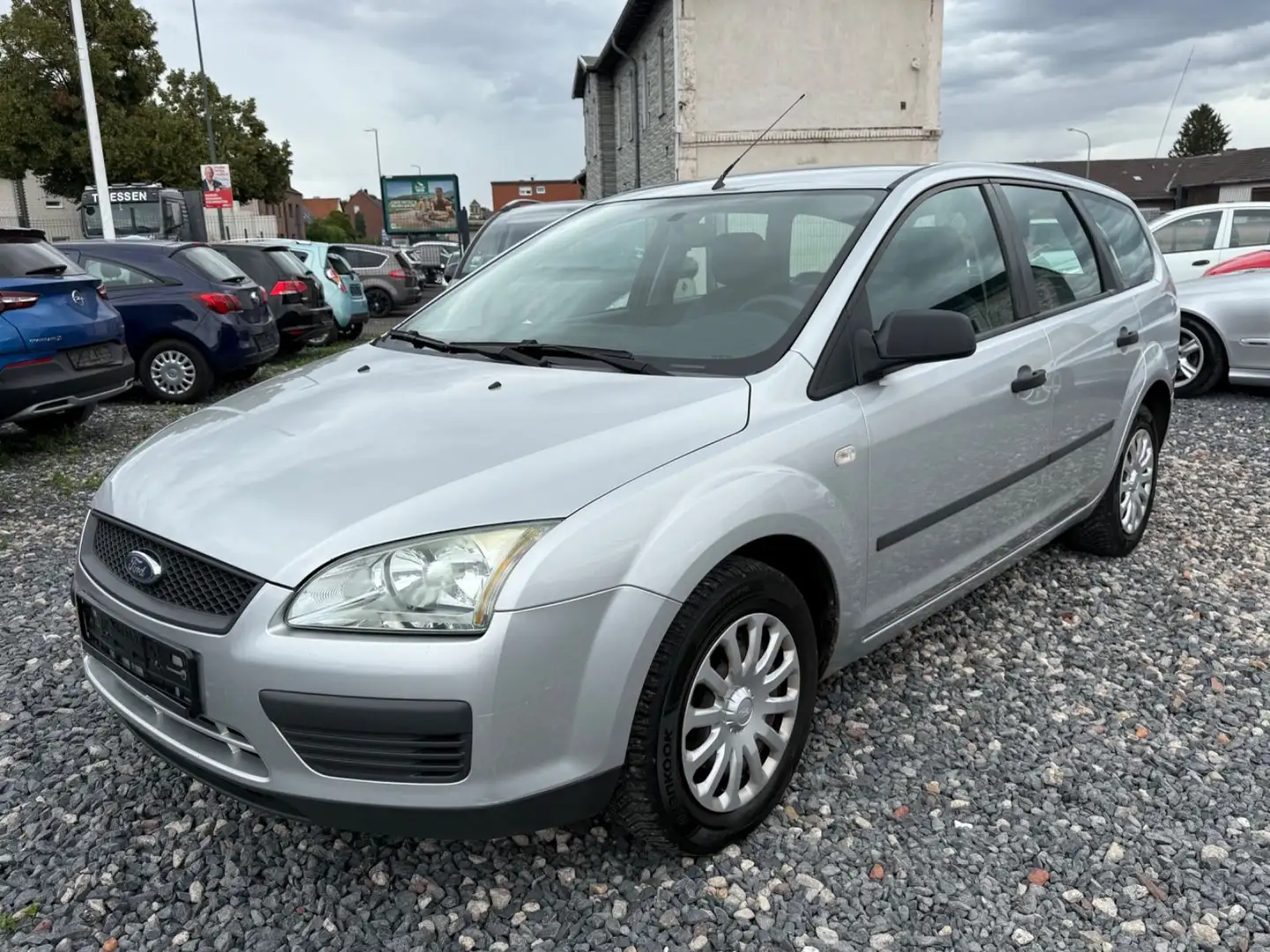 Ford Focus 1.6/Klima/Euro4/Kombi Grau - 1
