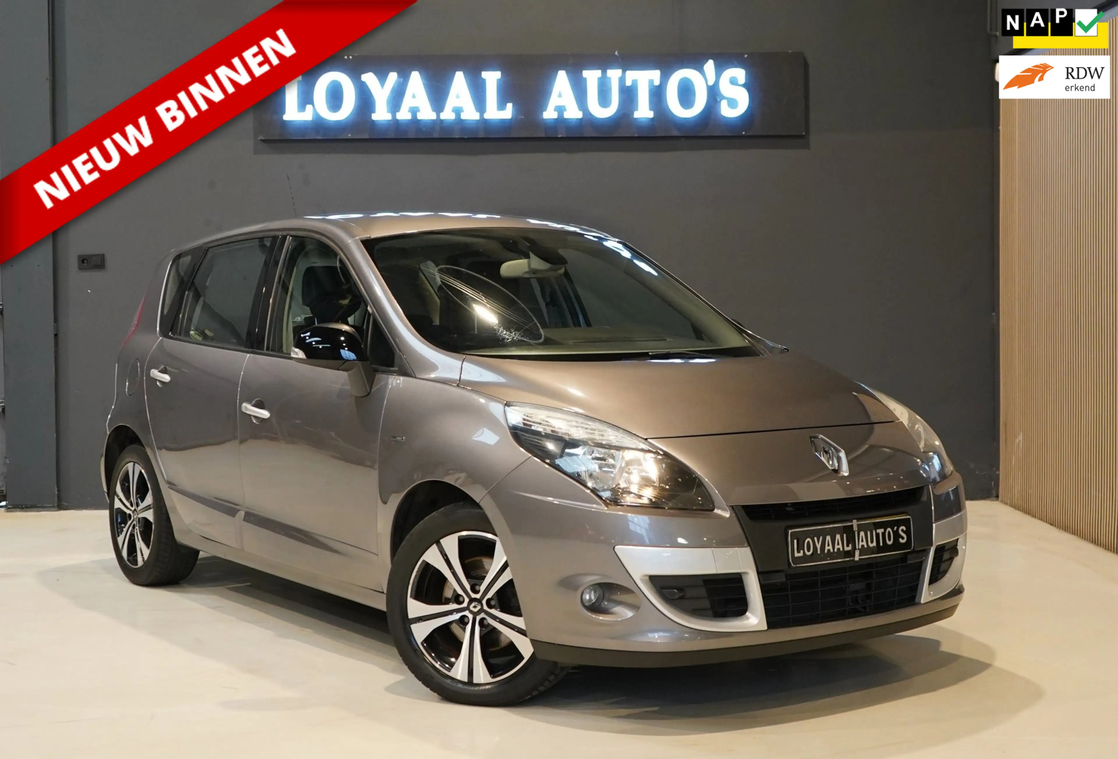 Renault Scenic 2.0 Bose | AUT | ACHTERUITRIJC. | TREKHAAK | CRUIS