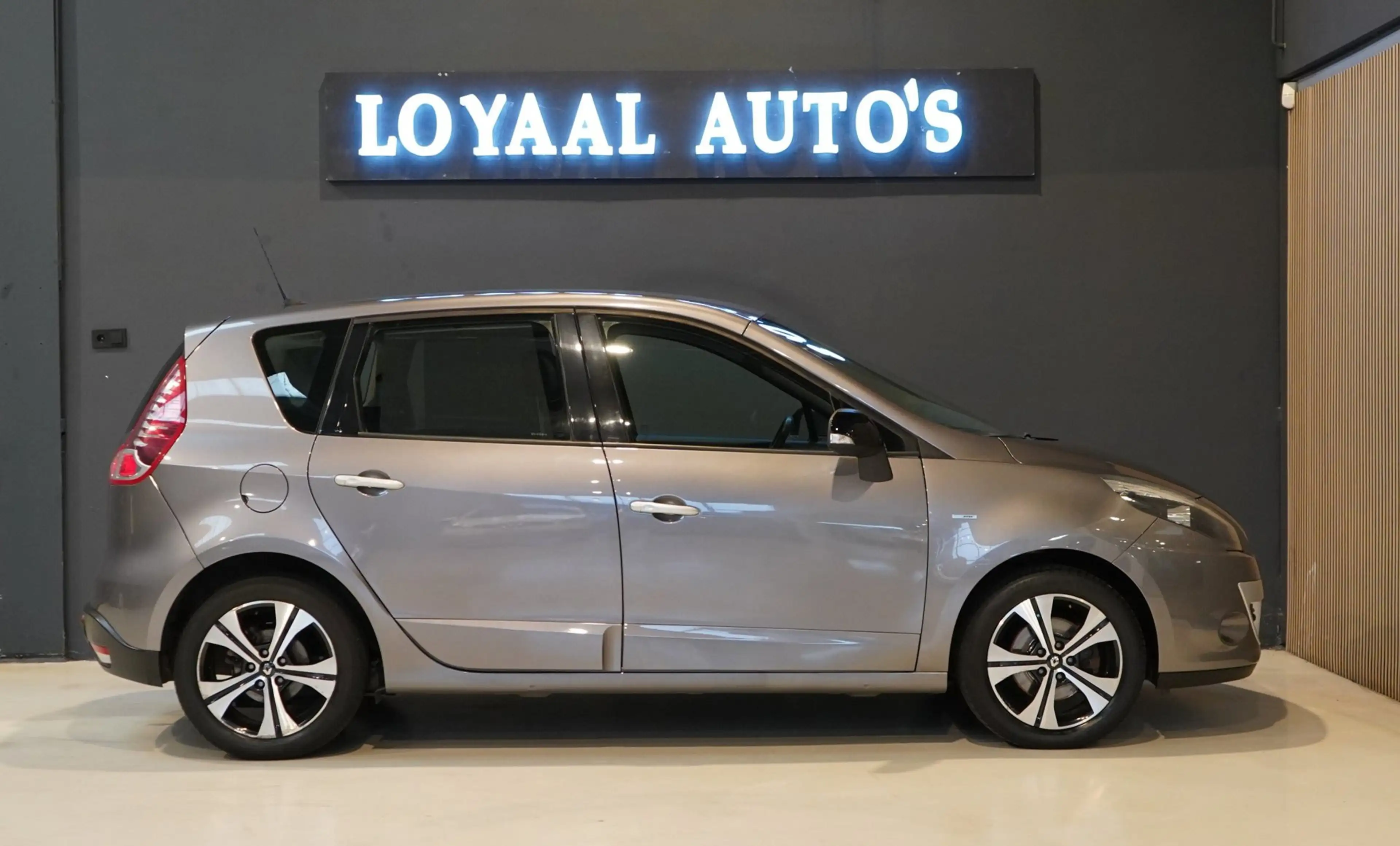Renault Scenic 2.0 Bose | AUT | ACHTERUITRIJC. | TREKHAAK | CRUIS — photo 9