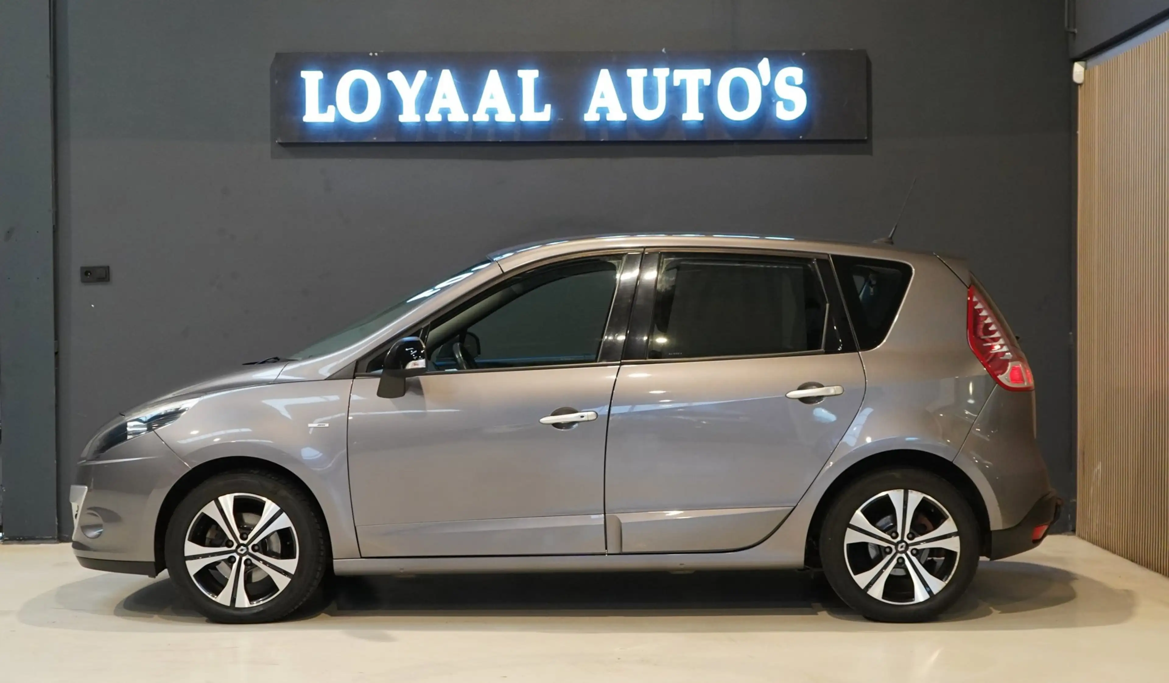 Renault Scenic 2.0 Bose | AUT | ACHTERUITRIJC. | TREKHAAK | CRUIS — photo 5
