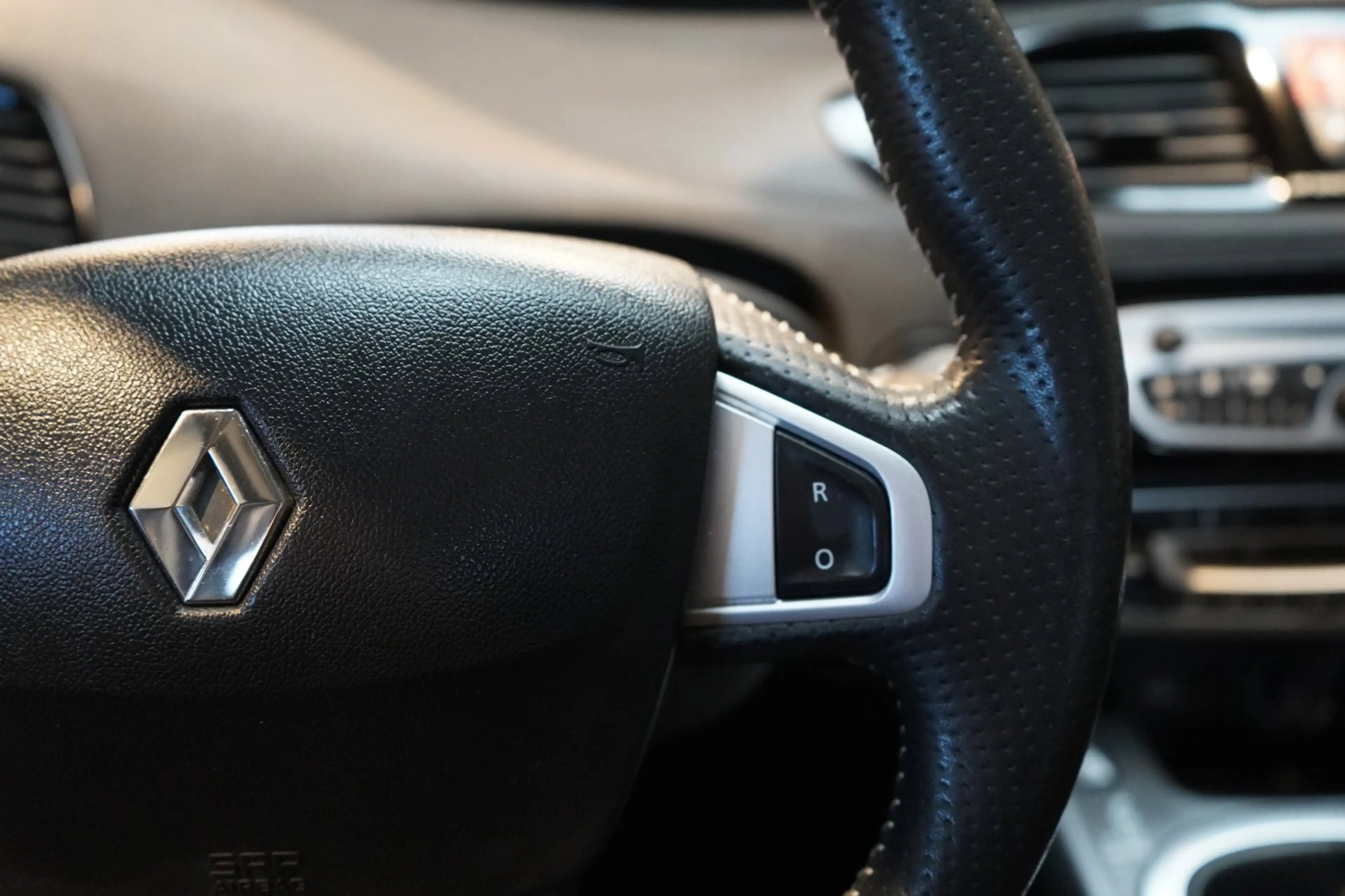 Renault Scenic 2.0 Bose | AUT | ACHTERUITRIJC. | TREKHAAK | CRUIS — photo 19