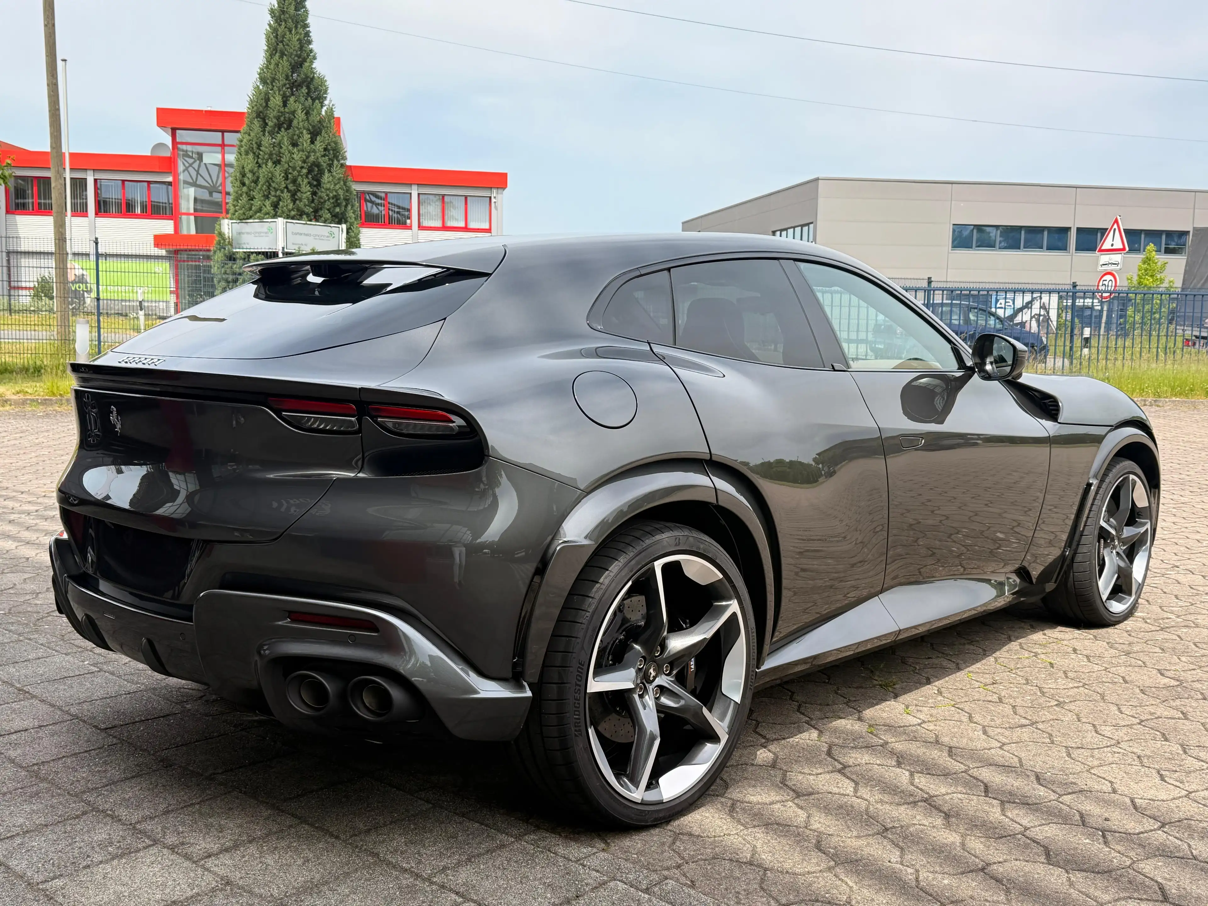 Ferrari Purosangue 360°/MASSAGE/PRIVACY/LIFT — photo 6