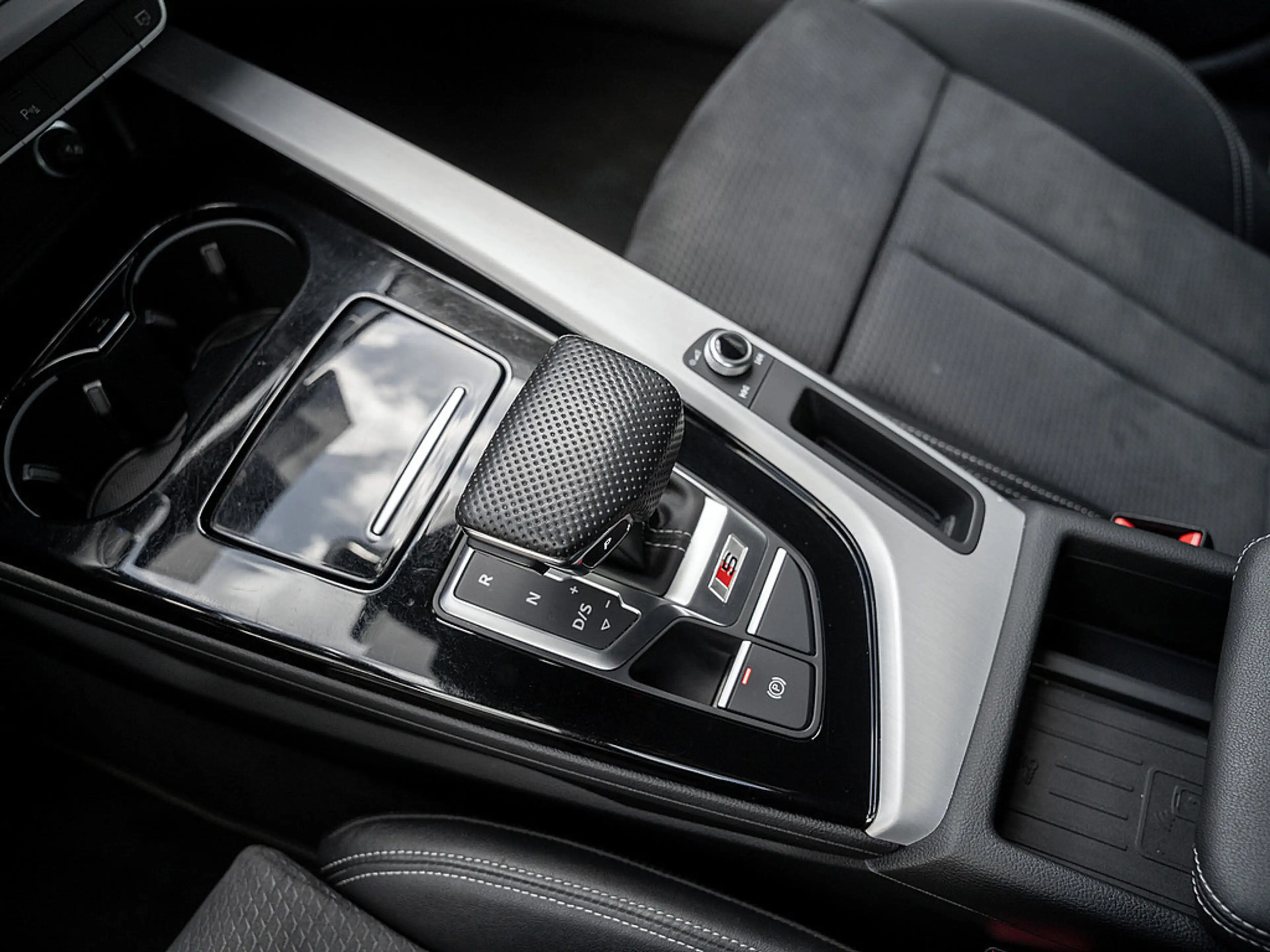 Audi S4 Avant 3.0 TDI quattro AHK LED SHZ PDC NAVI — photo 10