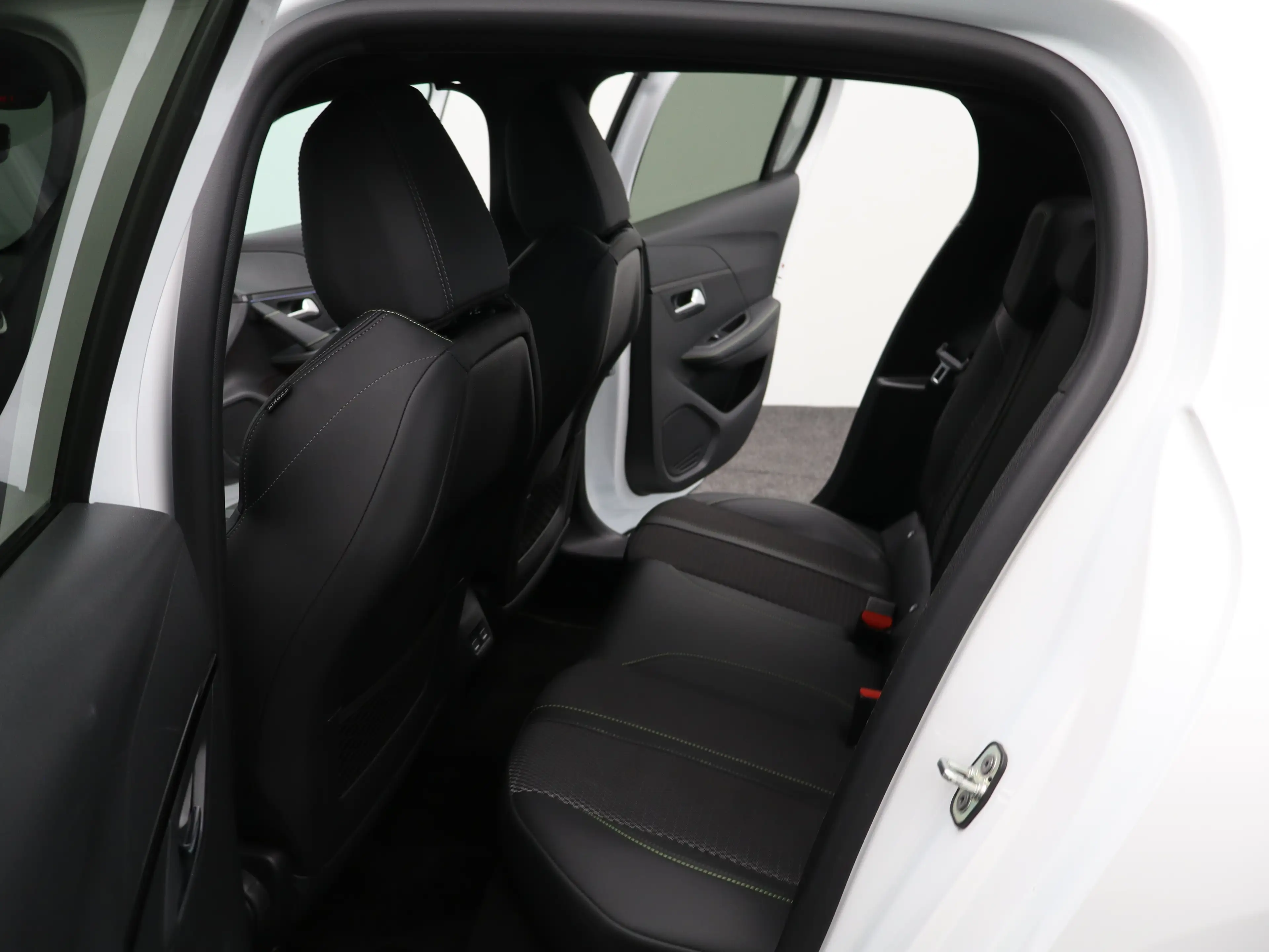 Peugeot e-208 EV GT 51 kWh 96% SOH | Warmtepomp | Cruise Control — photo 12
