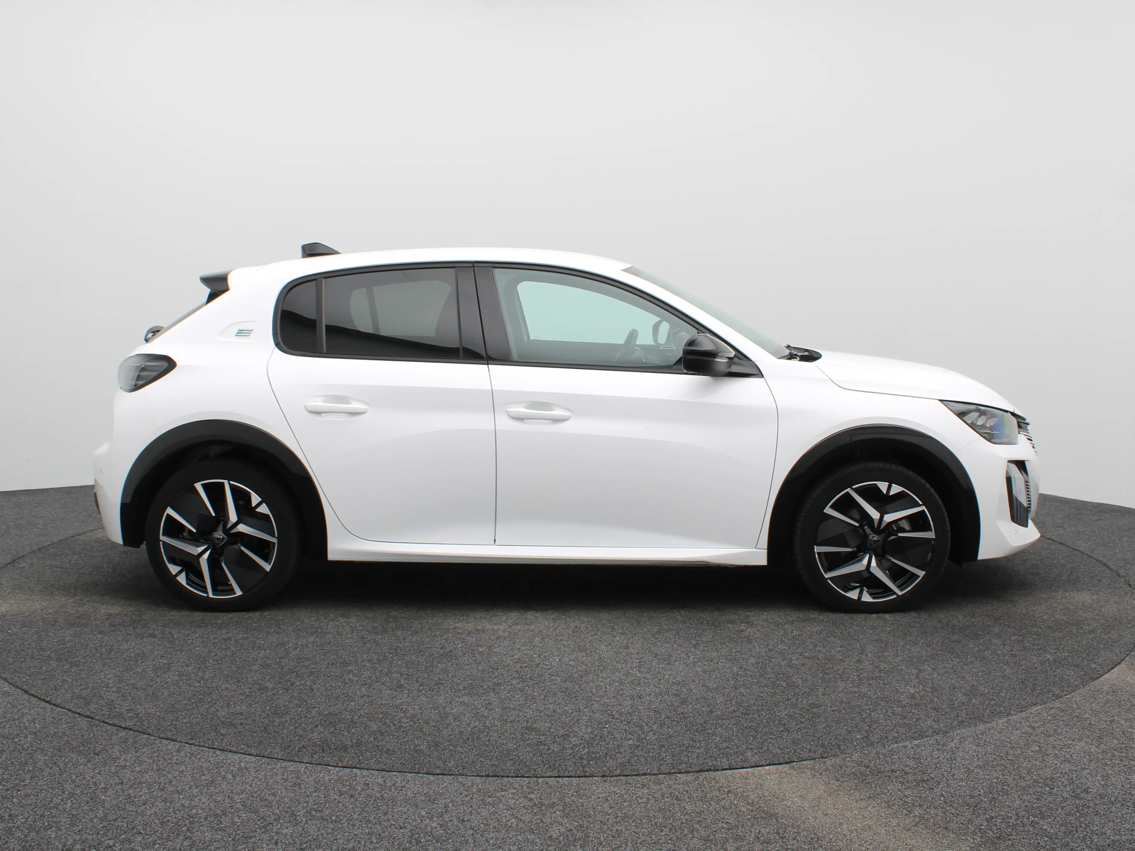 Peugeot e-208 EV GT 51 kWh 96% SOH | Warmtepomp | Cruise Control — photo 14