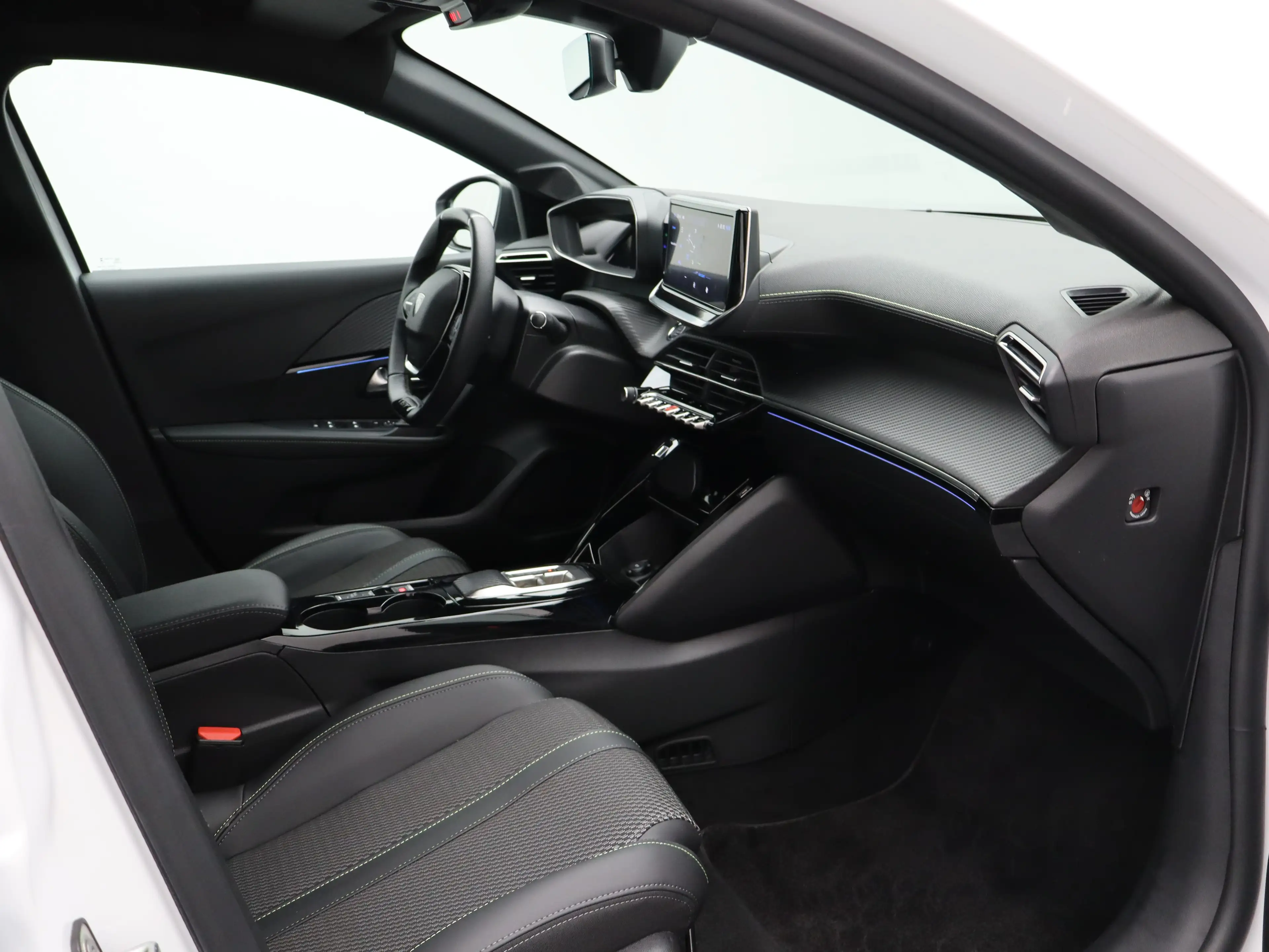 Peugeot e-208 EV GT 51 kWh 96% SOH | Warmtepomp | Cruise Control — photo 33