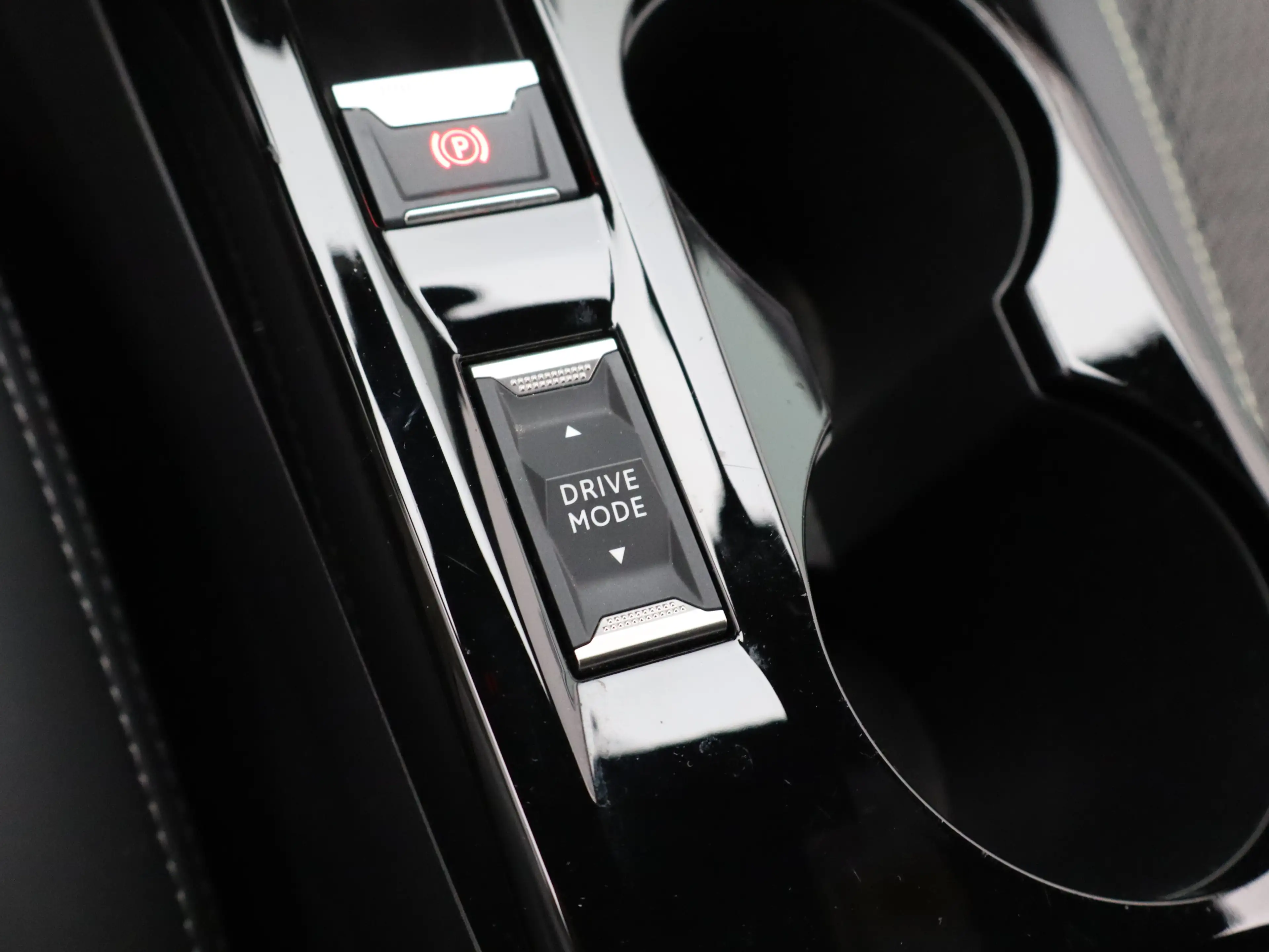 Peugeot e-208 EV GT 51 kWh 96% SOH | Warmtepomp | Cruise Control — photo 27