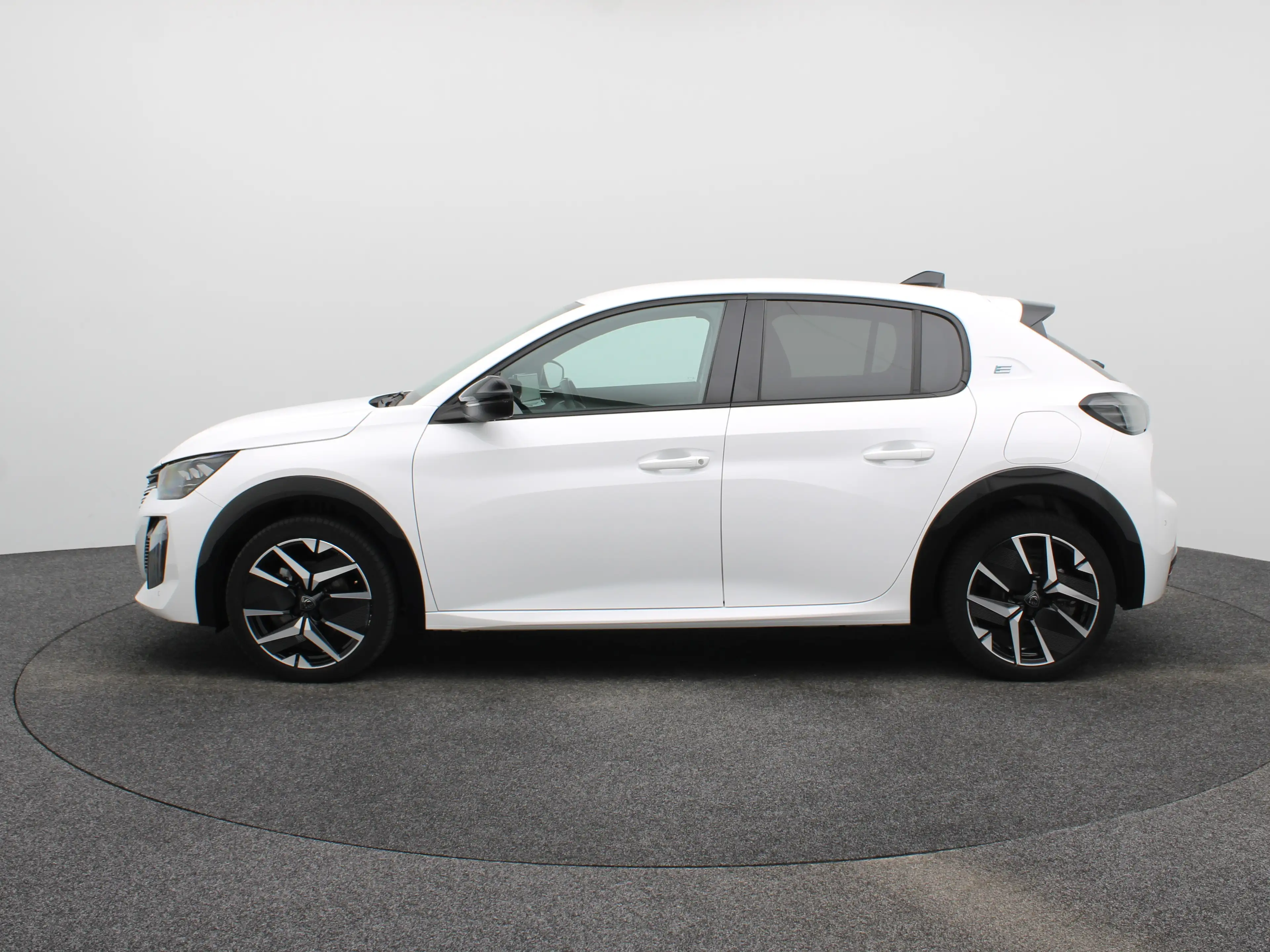 Peugeot e-208 EV GT 51 kWh 96% SOH | Warmtepomp | Cruise Control — photo 13