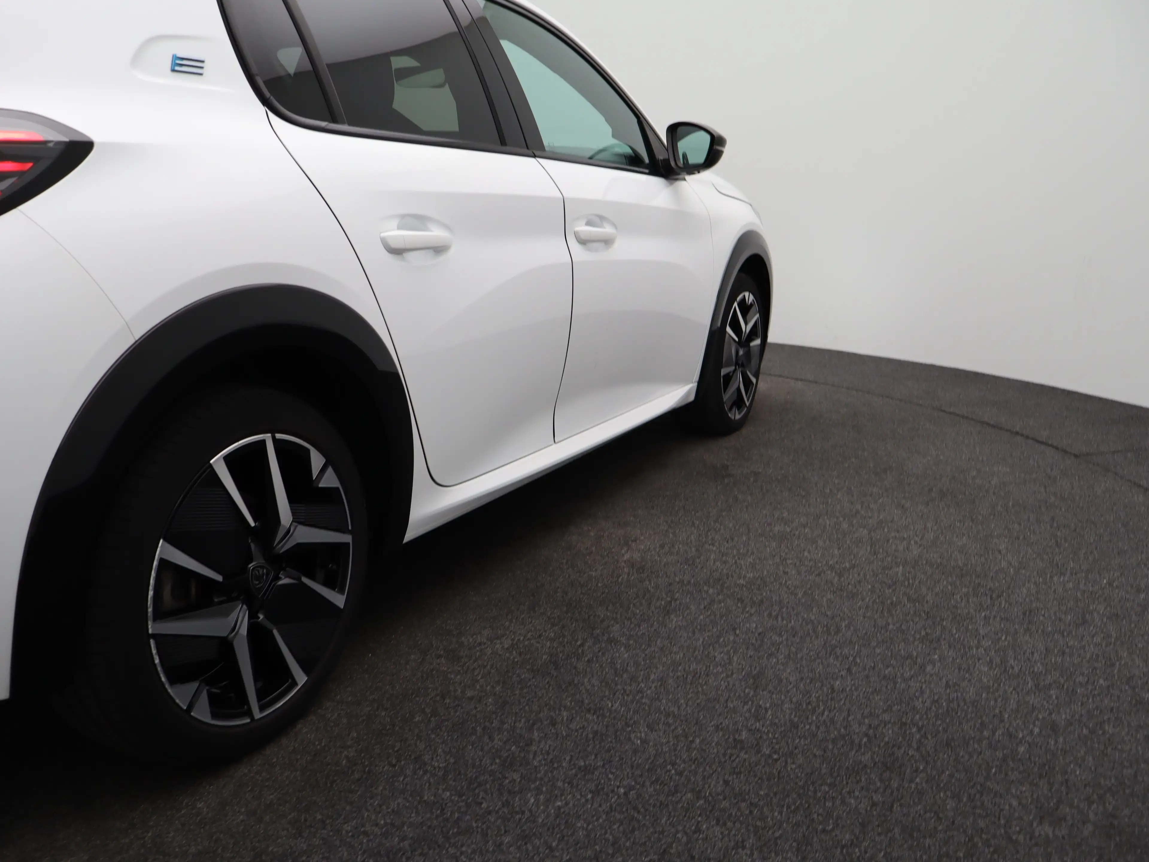 Peugeot e-208 EV GT 51 kWh 96% SOH | Warmtepomp | Cruise Control — photo 40