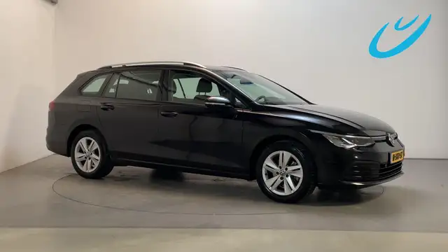 Volkswagen Golf Variant 1.0 TSI 110pk Life Sfeerverlichting Navigatie Park