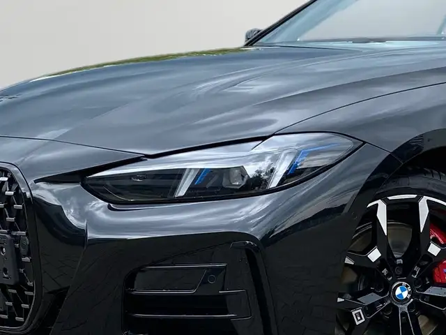 BMW 4 Series view 5