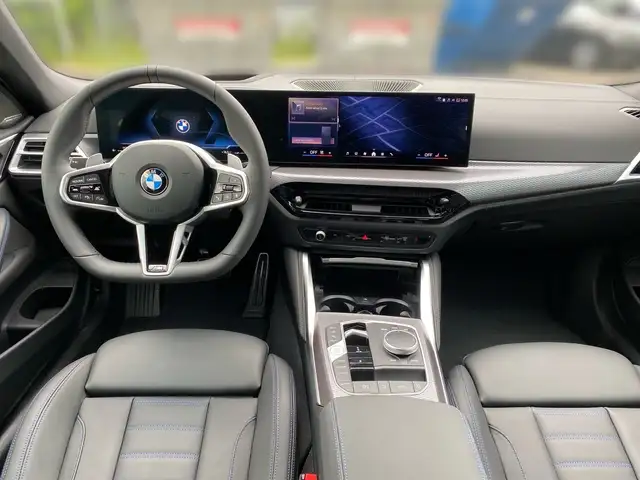 BMW 4 Series view 10