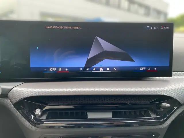 BMW 4 Series view 9